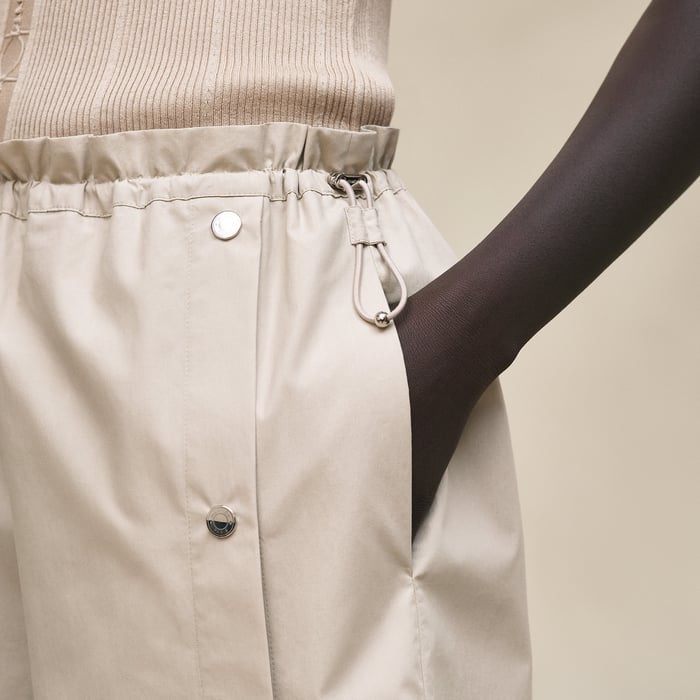 Beige Pierre d'Istrie Shorts With Elastic Waist