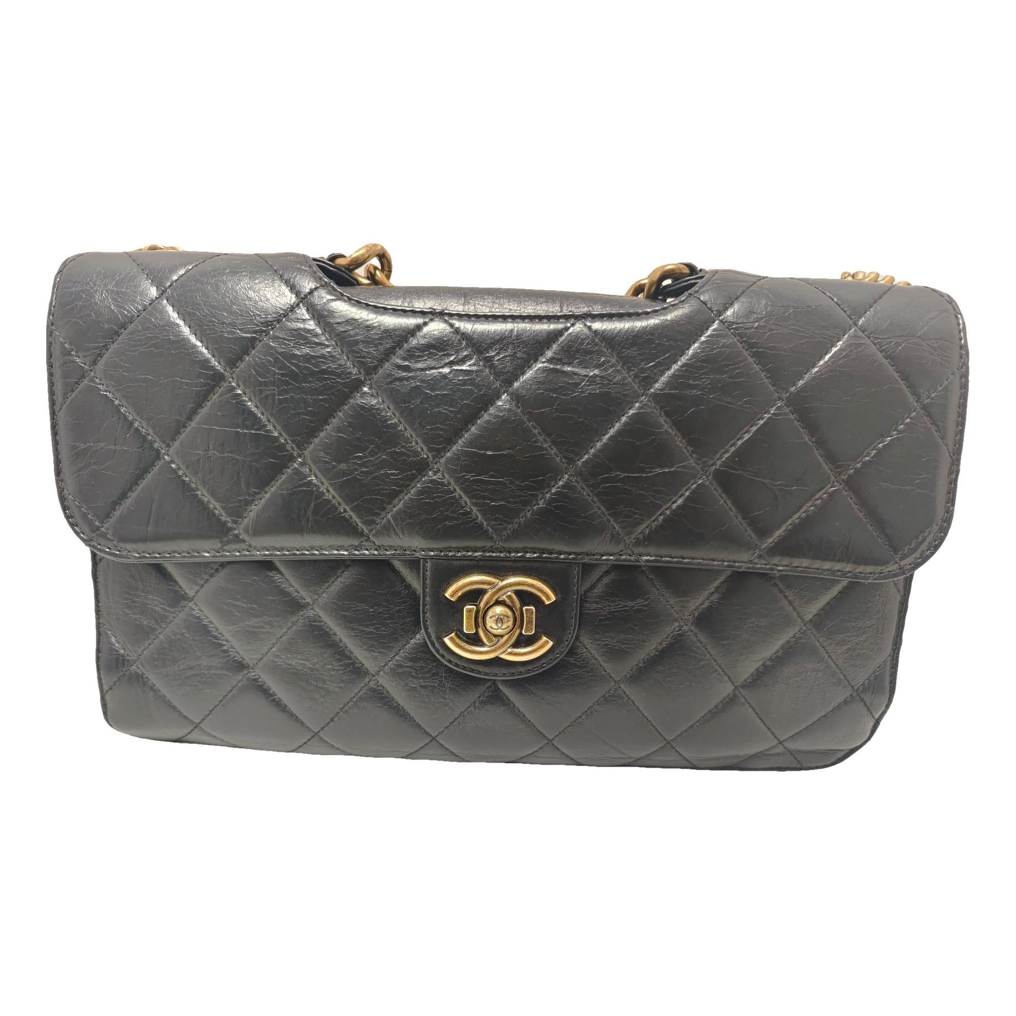 Chanel Timeless/Classique leather crossbody bag