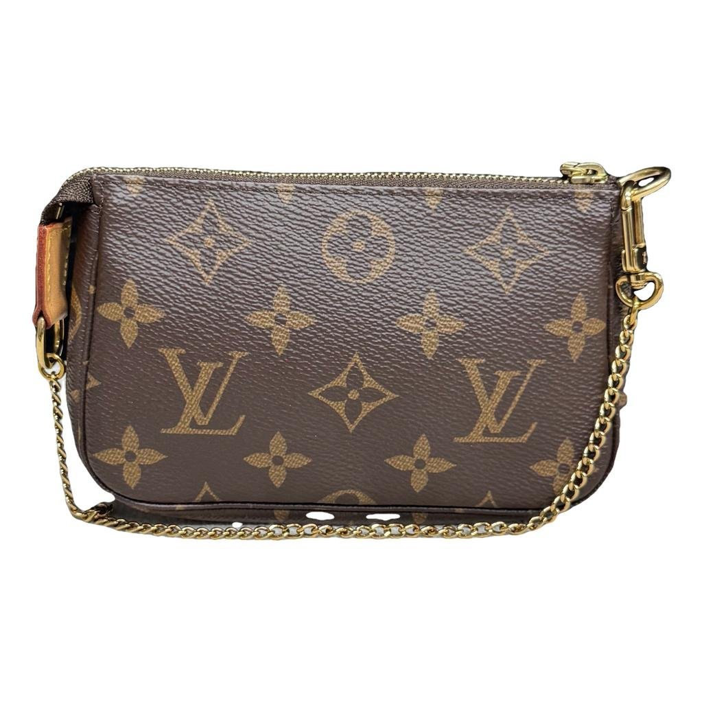 Pochette Accessoire leather handbag