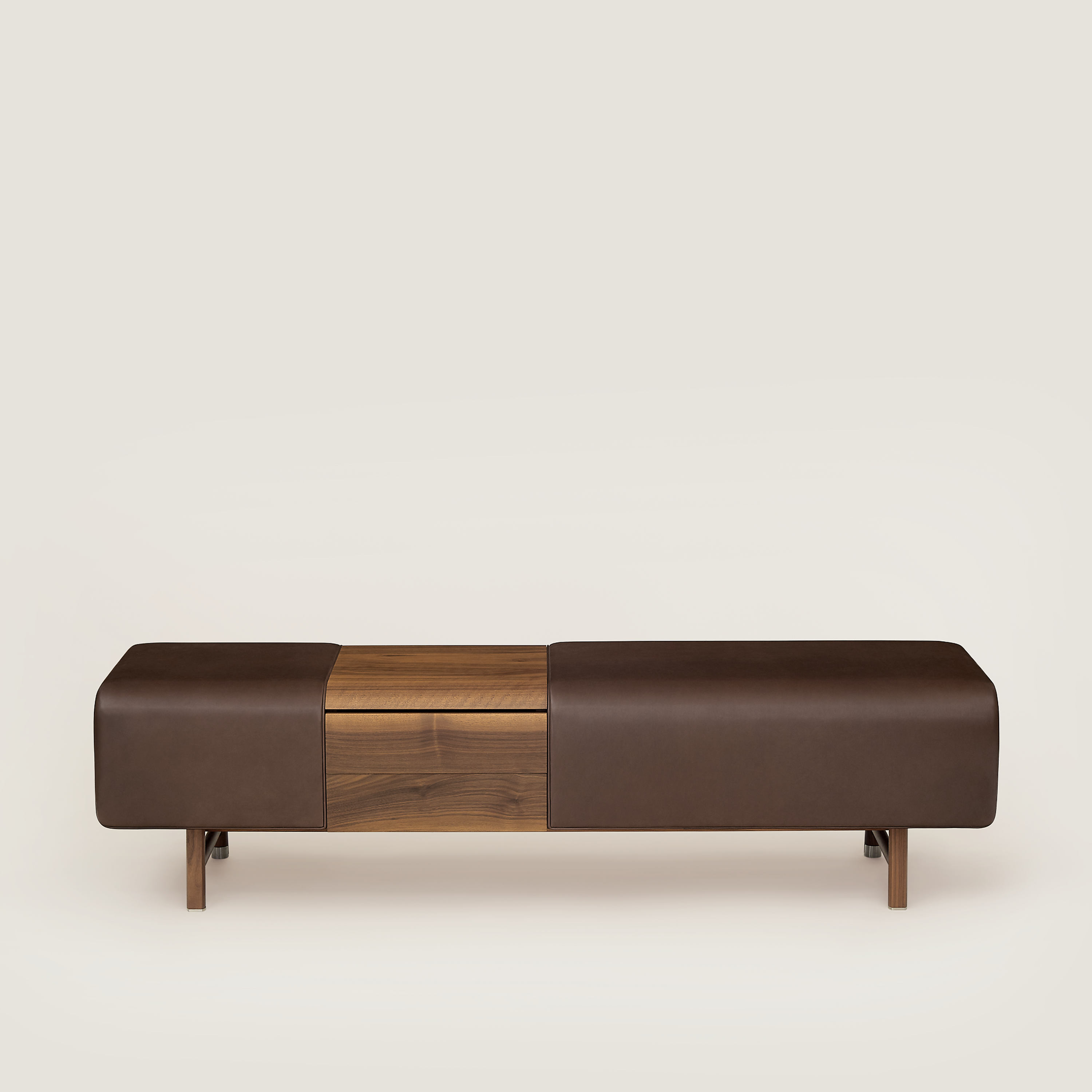 Les Necessaires d'Hermès long bench