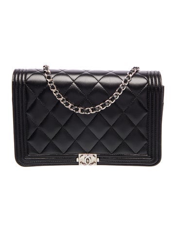 Boy Wallet On Chain