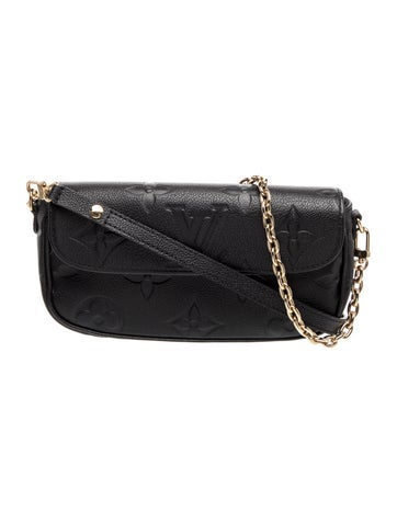 Monogram Wallet On Chain Ivy