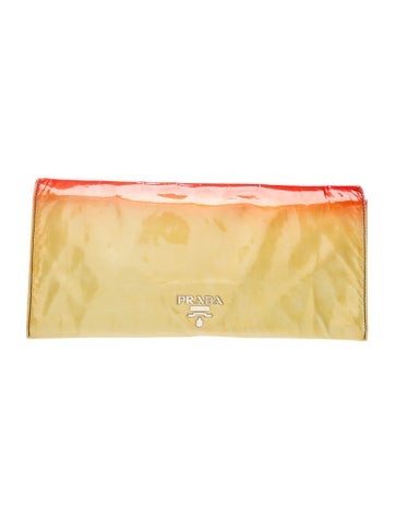 Vernice Leather Clutch