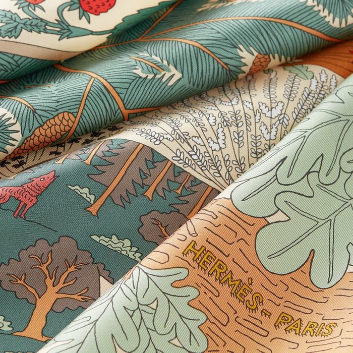 Dans Les Bras De Selene Scarf 90