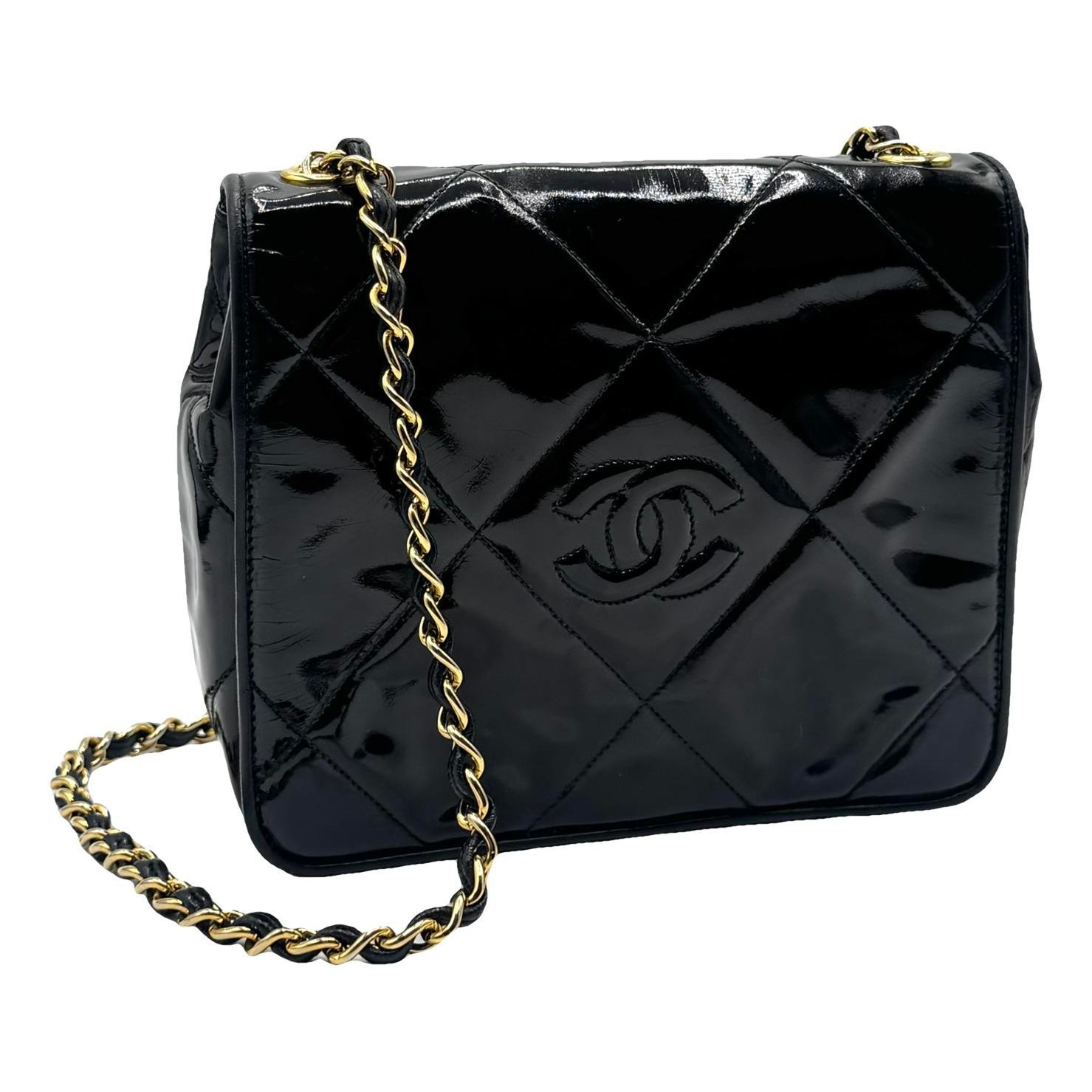 Wallet On Chain patent leather crossbody bag