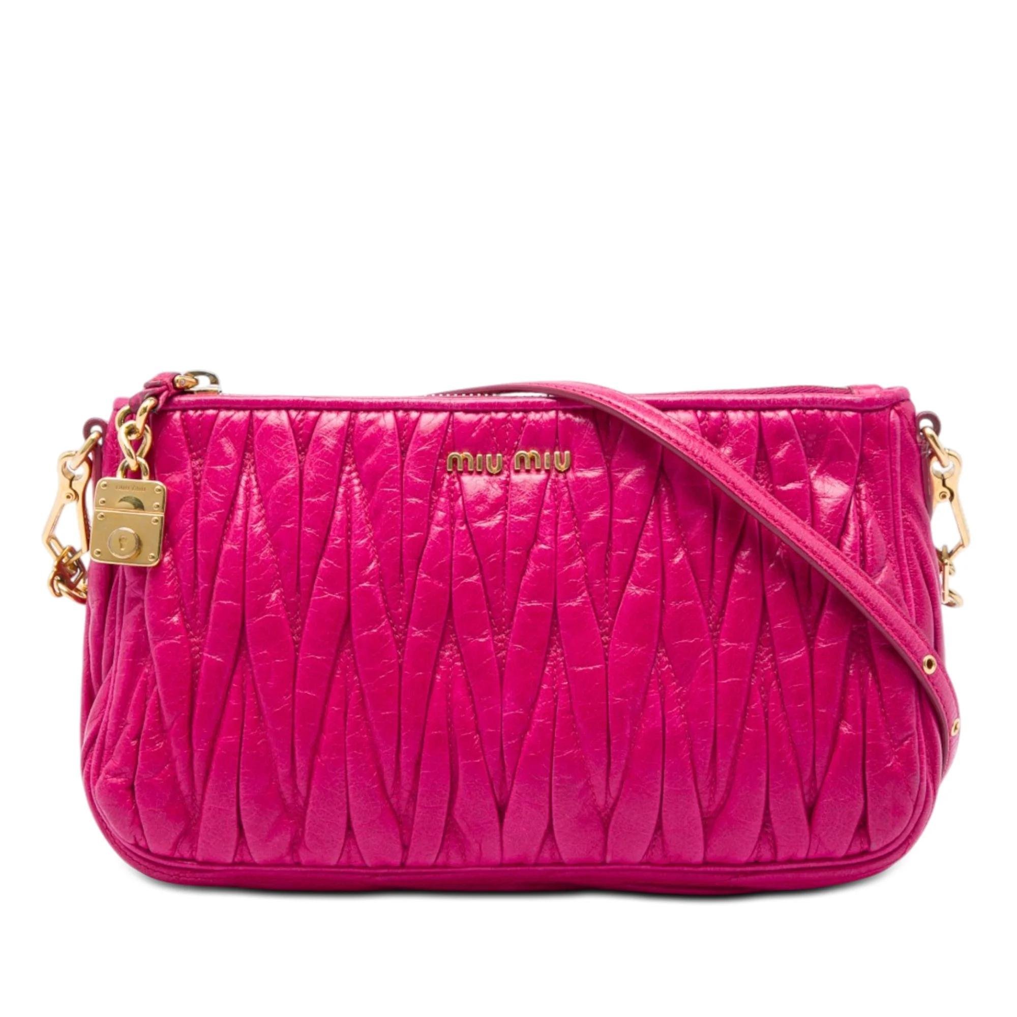 Matelassé leather handbag