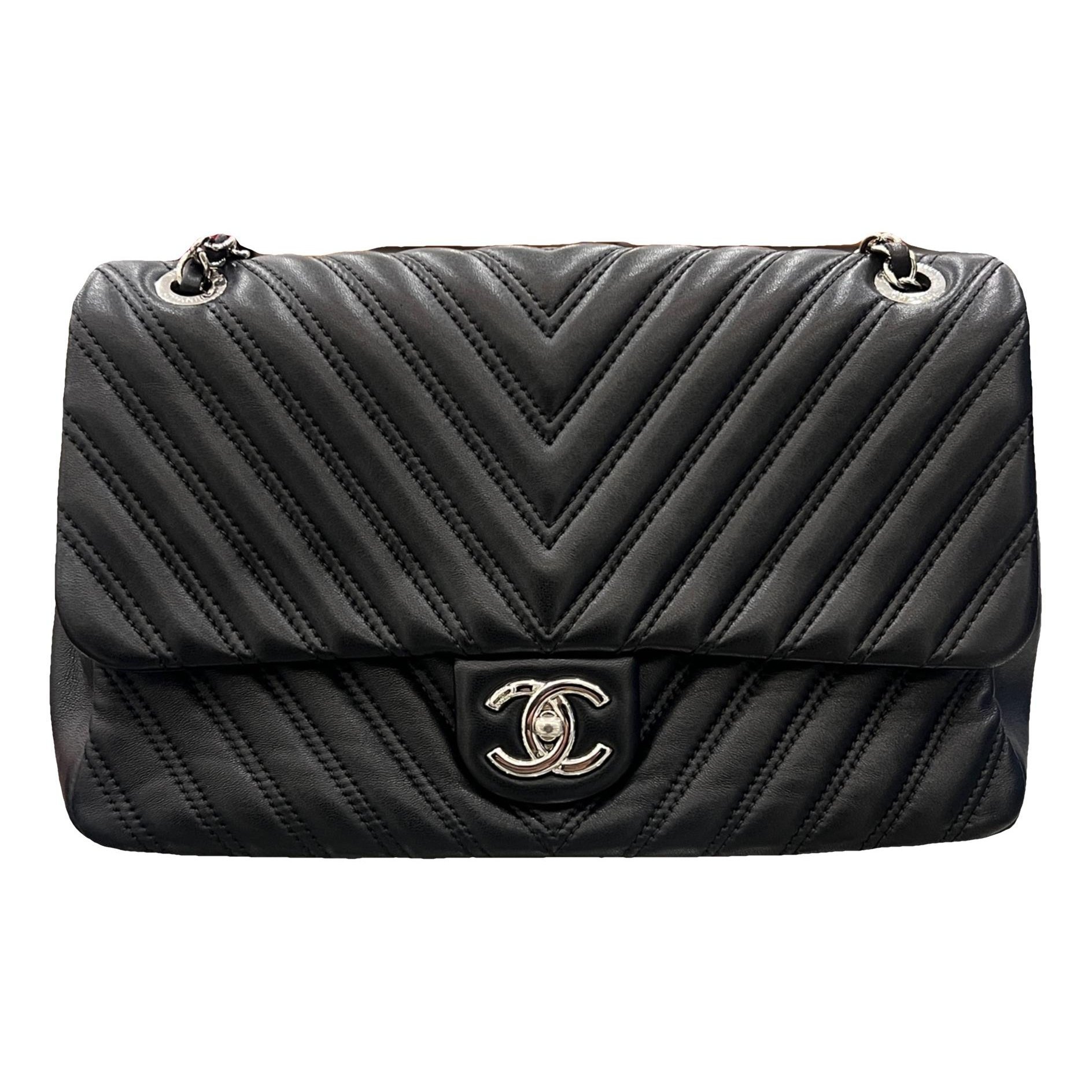 Timeless/Classique leather crossbody bag