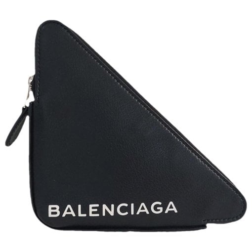 Triangle leather handbag
