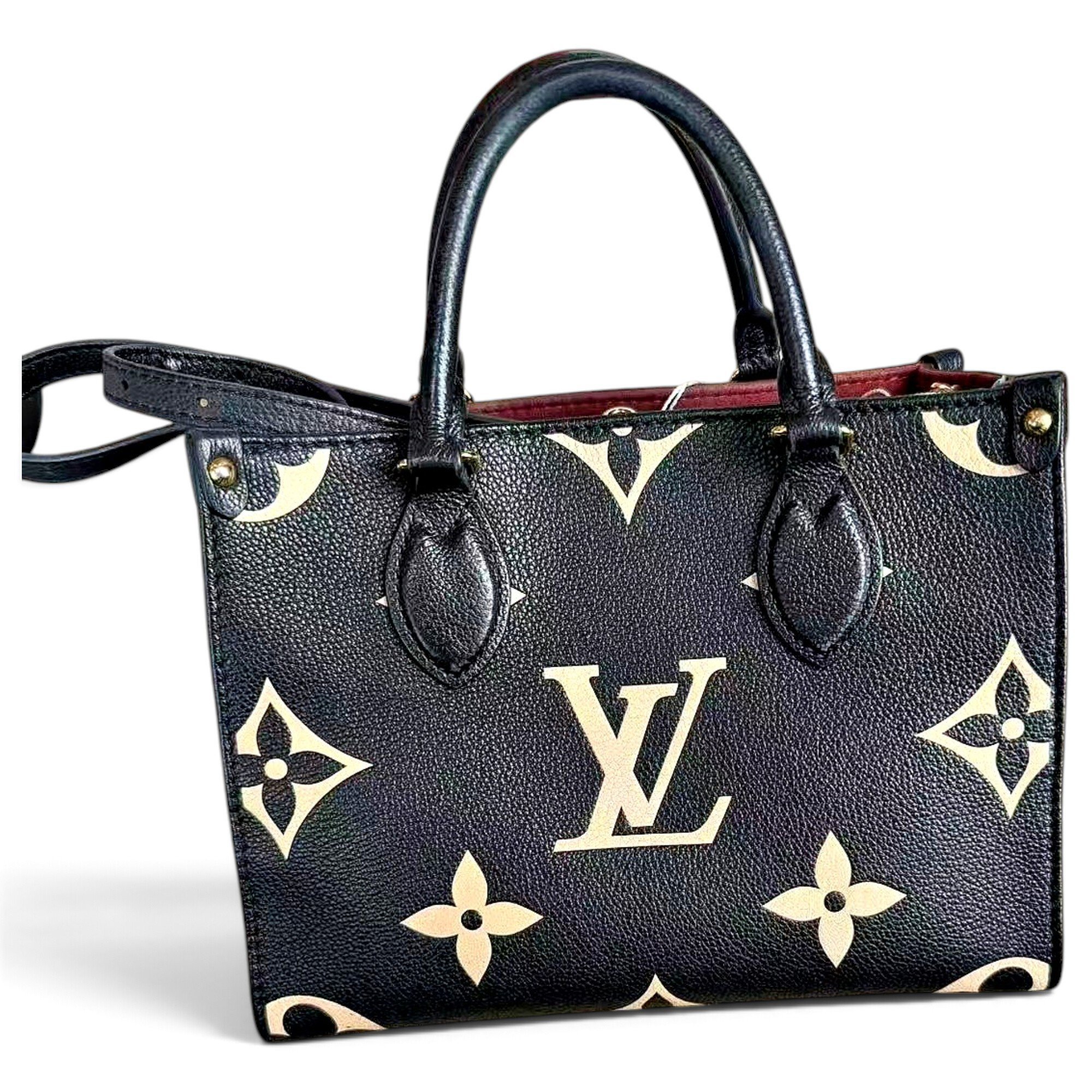 Onthego leather handbag