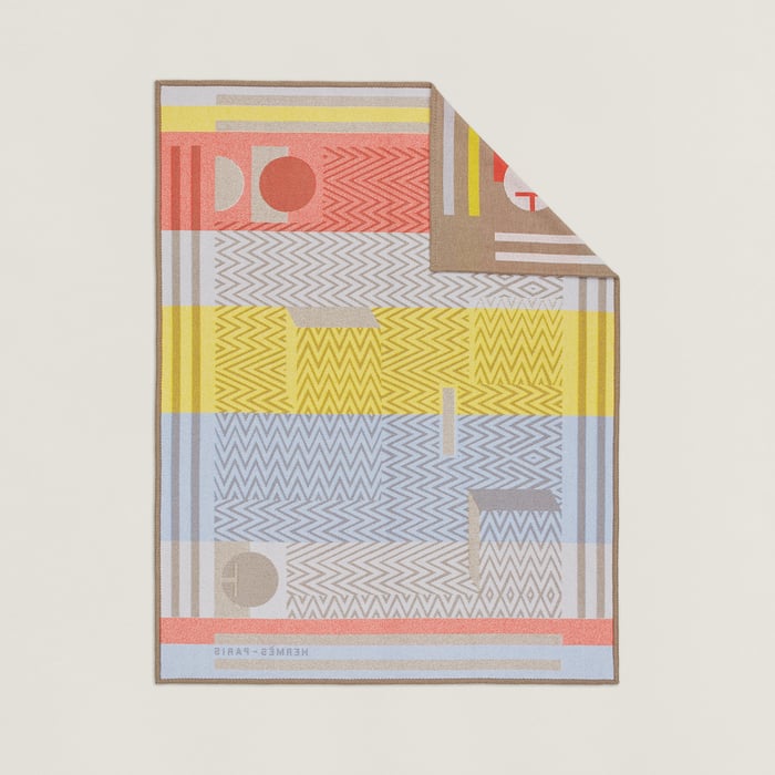 Grège Enigmatic Blanket