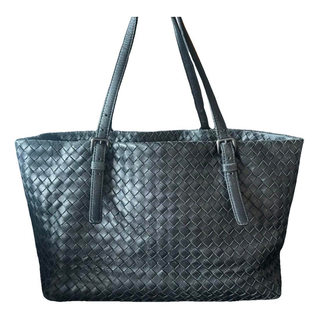 Fourre-Tout leather handbag