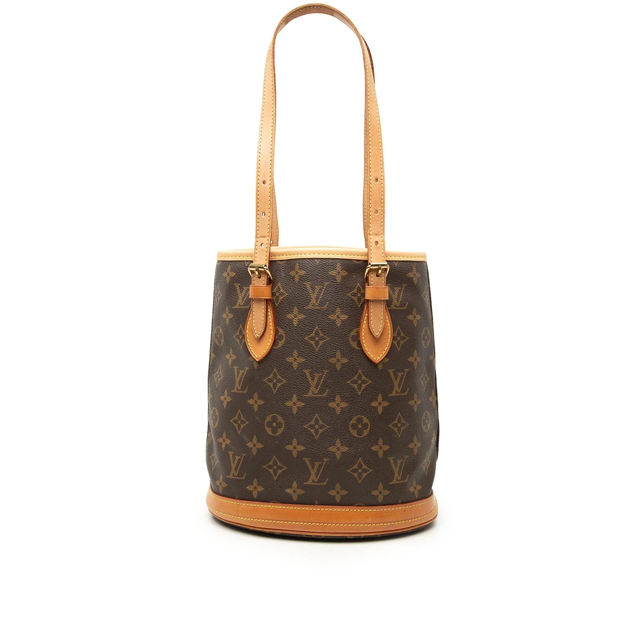 Bucket leather handbag