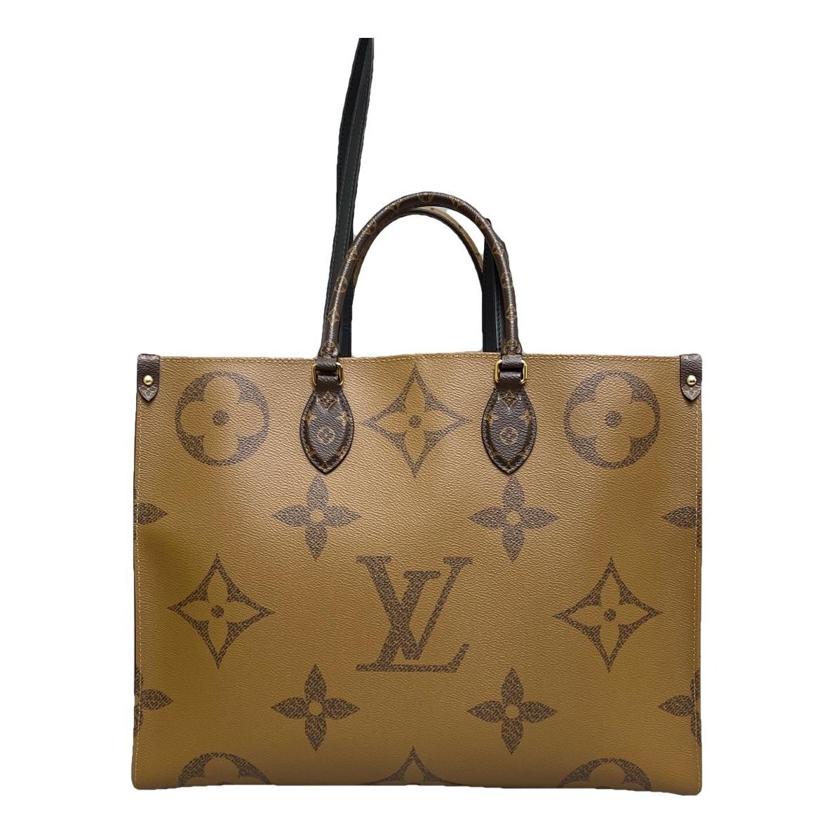 Onthego leather handbag