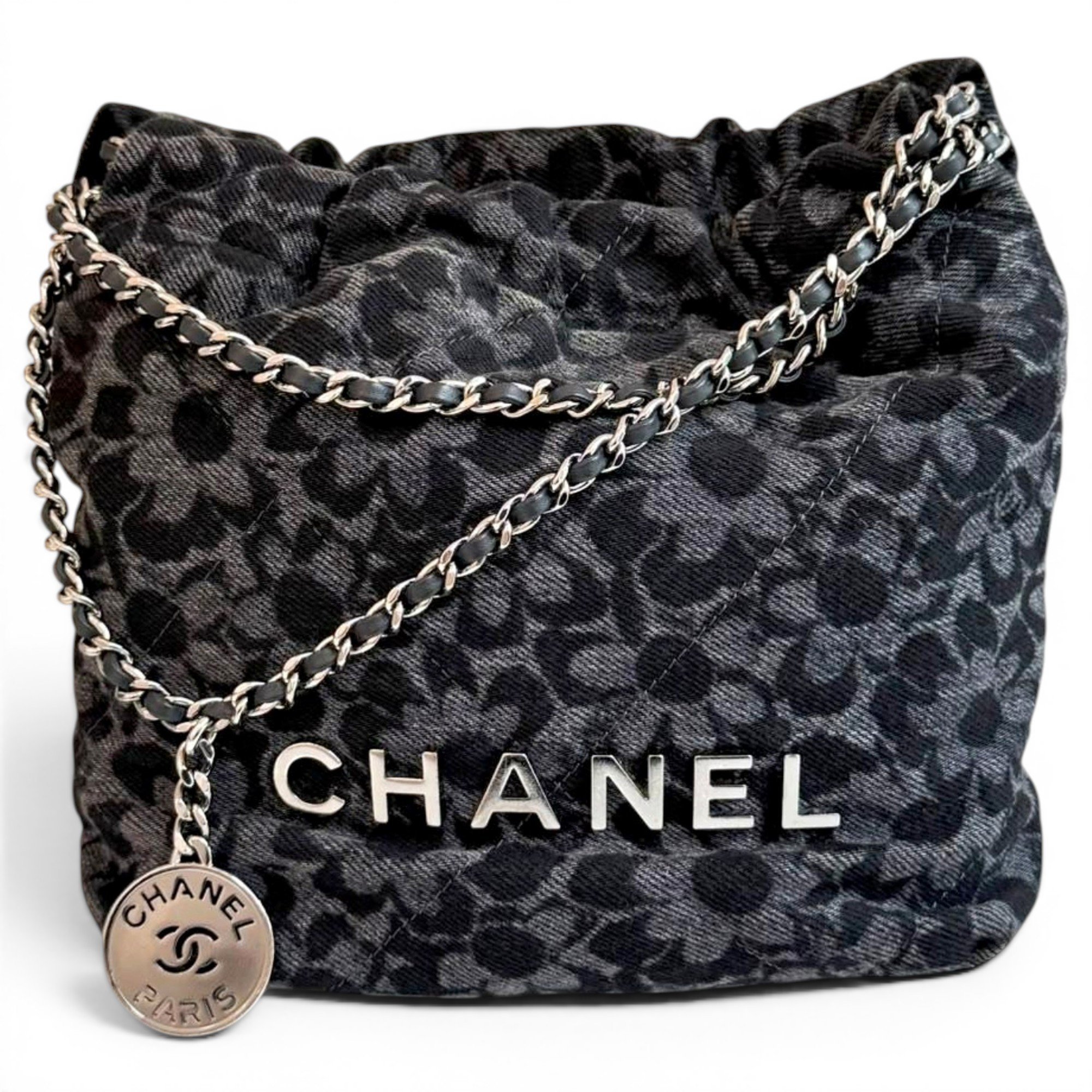 Chanel 22 crossbody bag