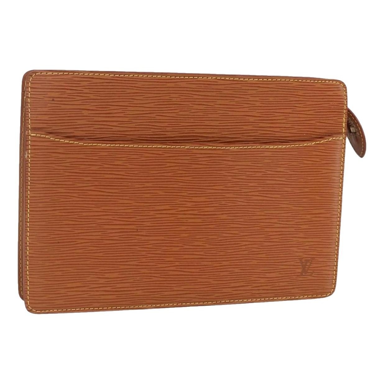 Leather clutch bag