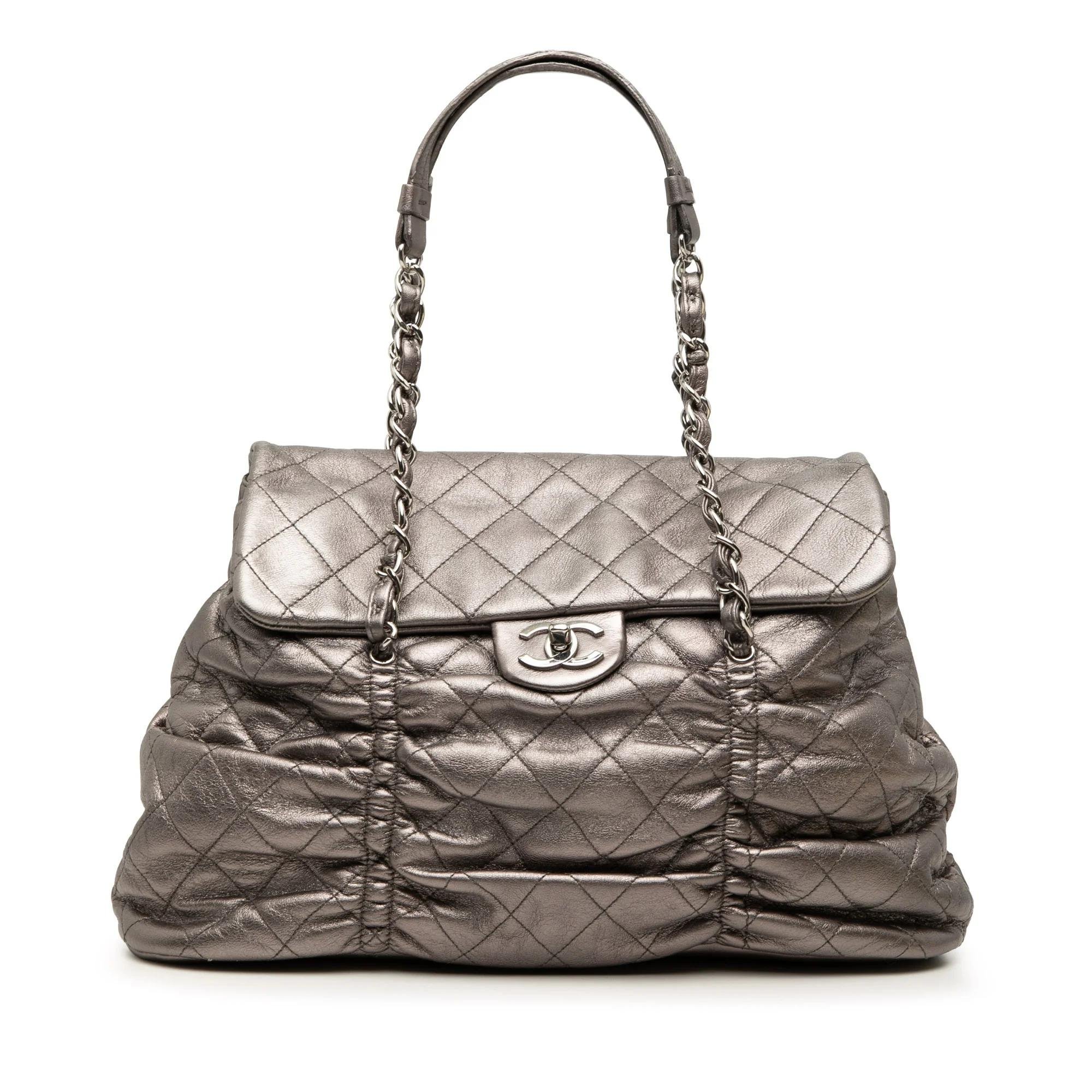 Timeless/Classique leather handbag