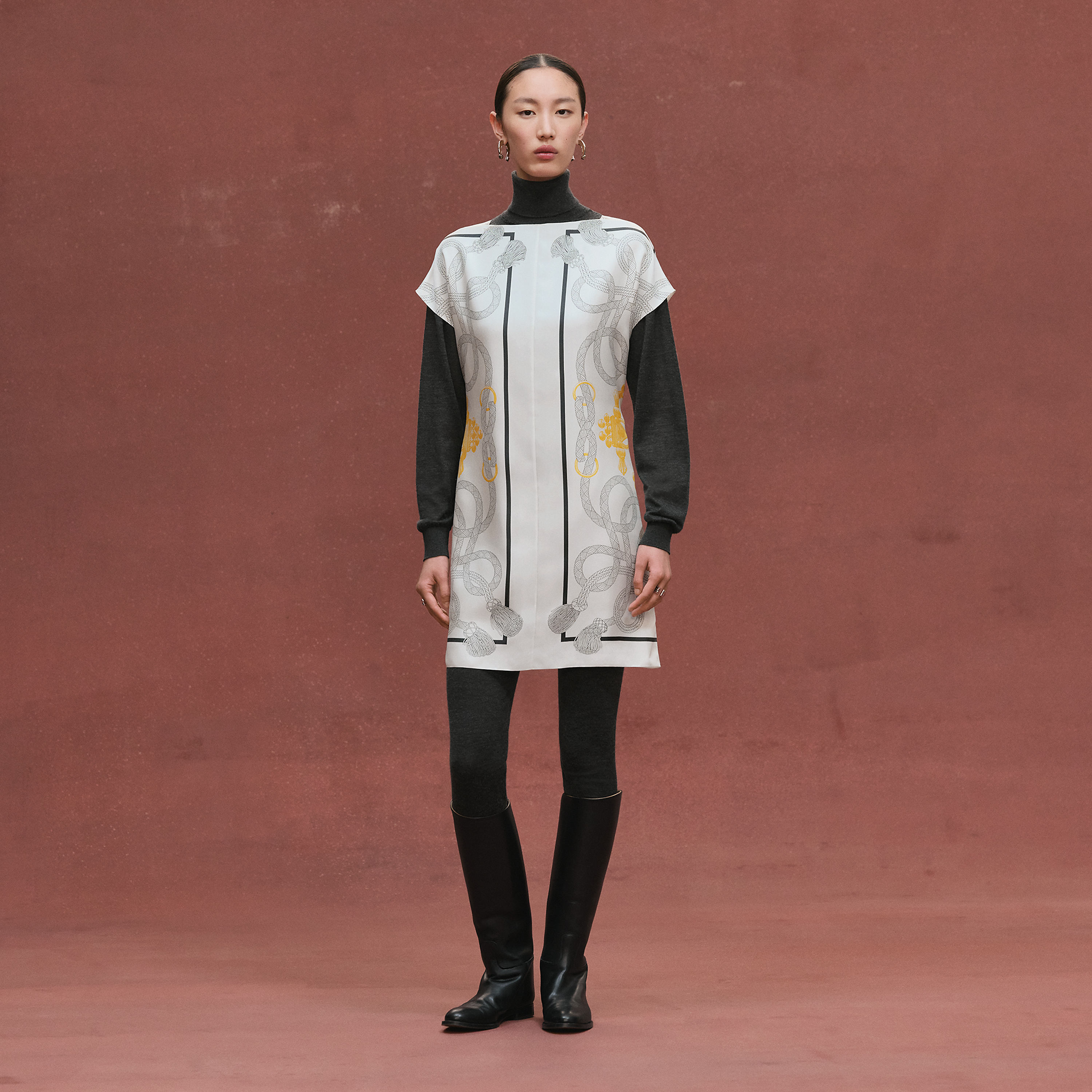 "Palefroi Remix" classic tunic