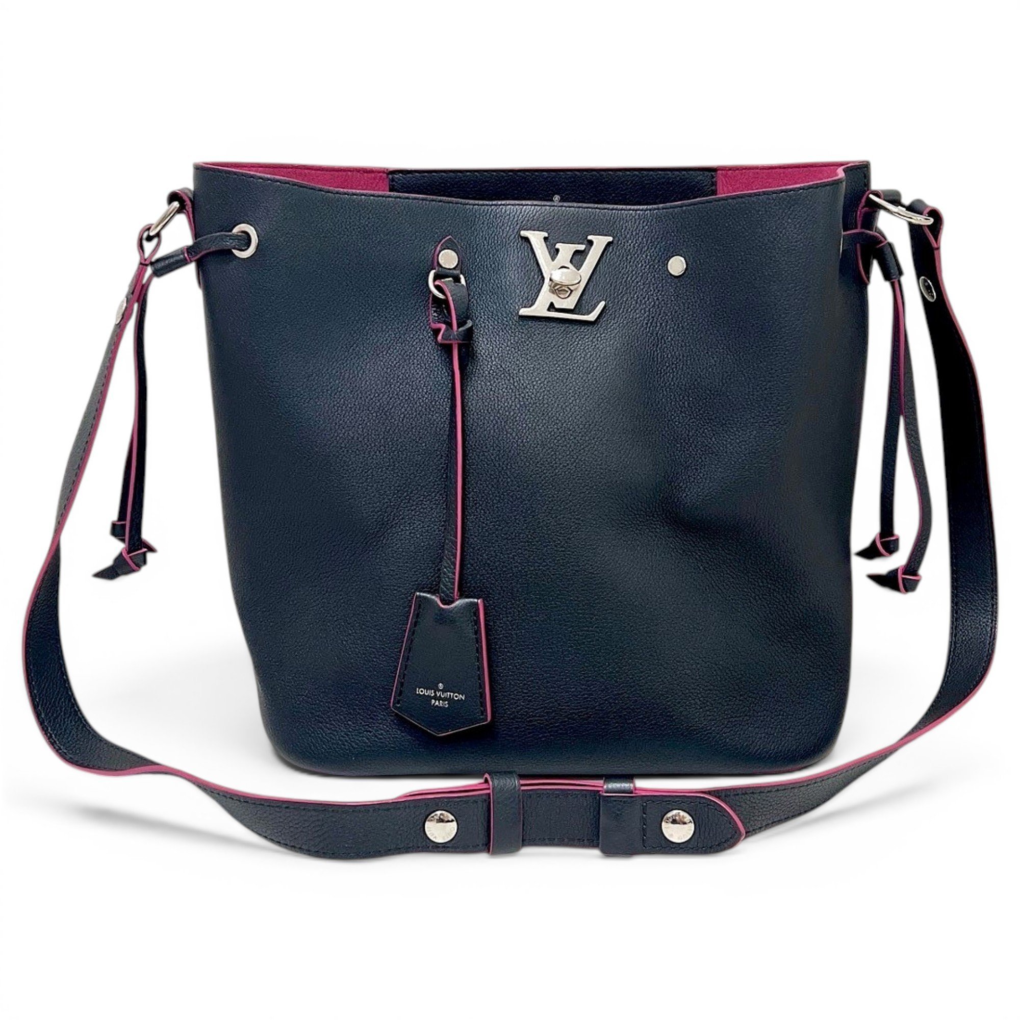 Lockme Bucket leather handbag