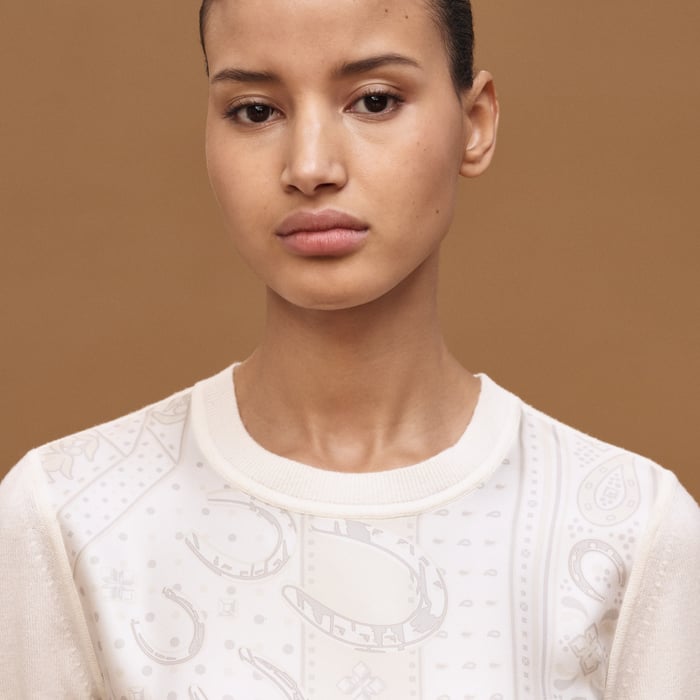 Blanc Tulle "Porte-bonheur Bandana" Short-sleeve Sweater
