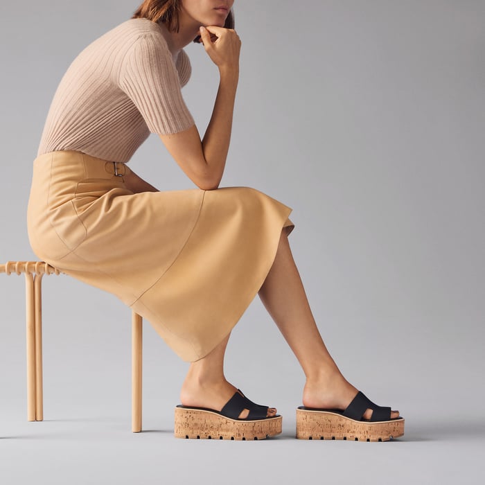 Noir Eze 30 Sandal
