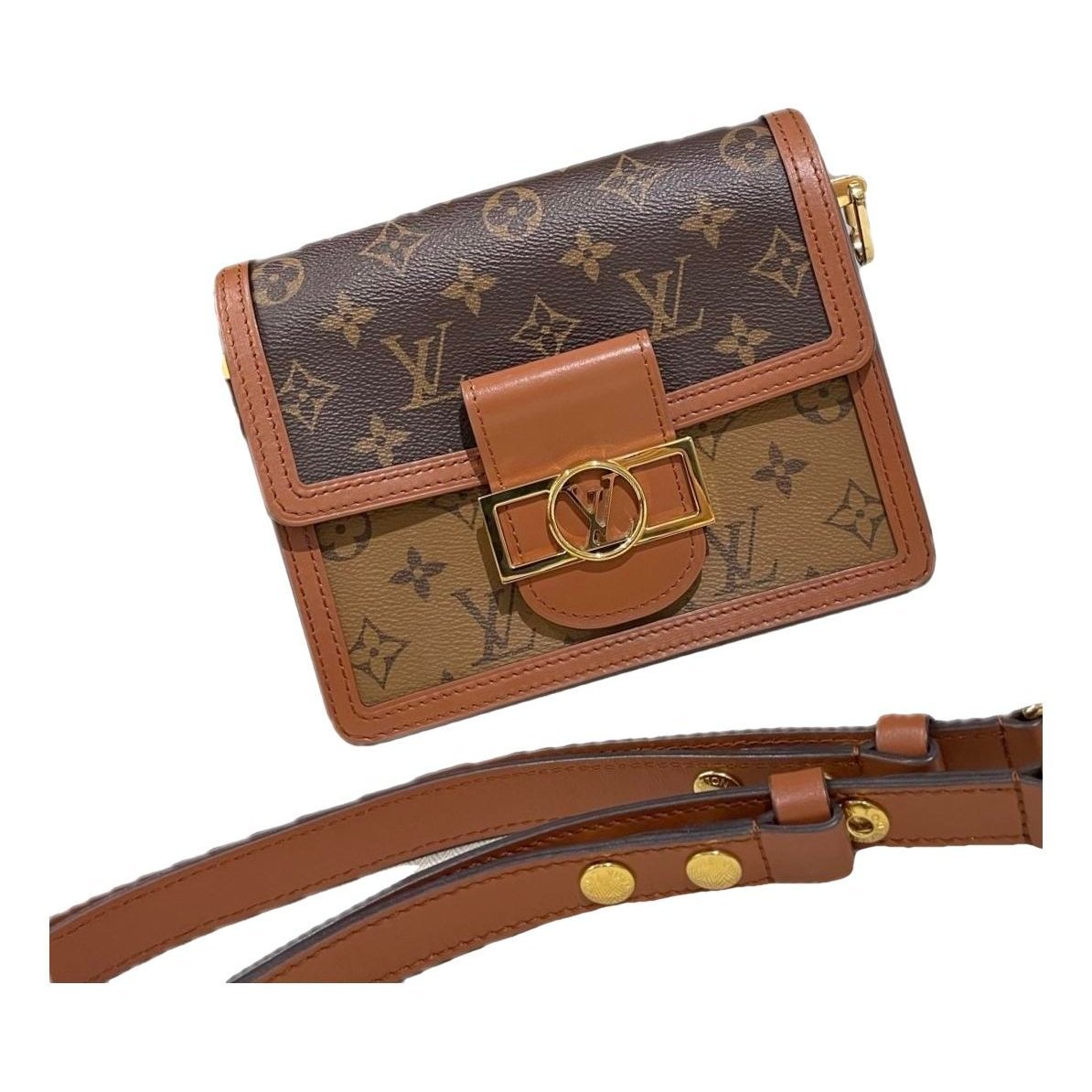 Dauphine leather handbag