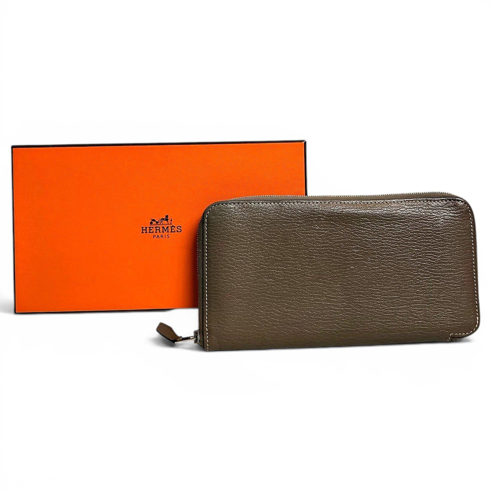 Leather clutch bag