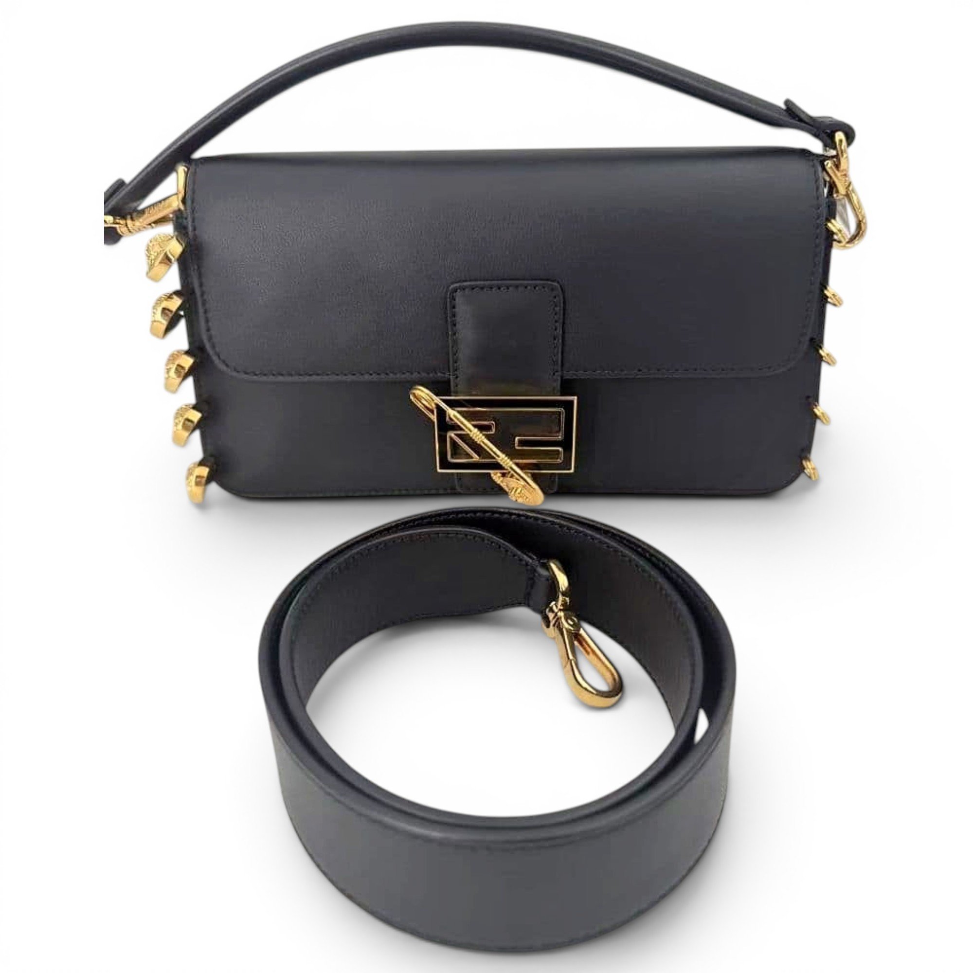 Baguette leather handbag