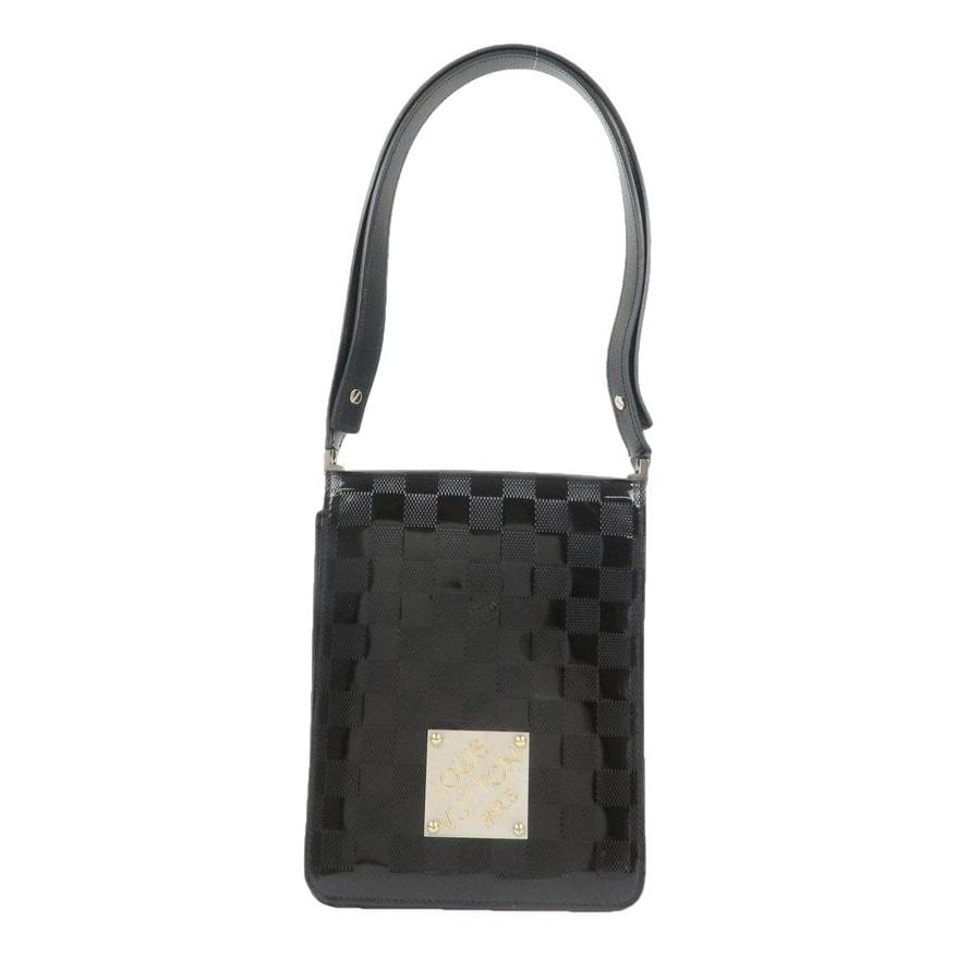 Patent leather handbag