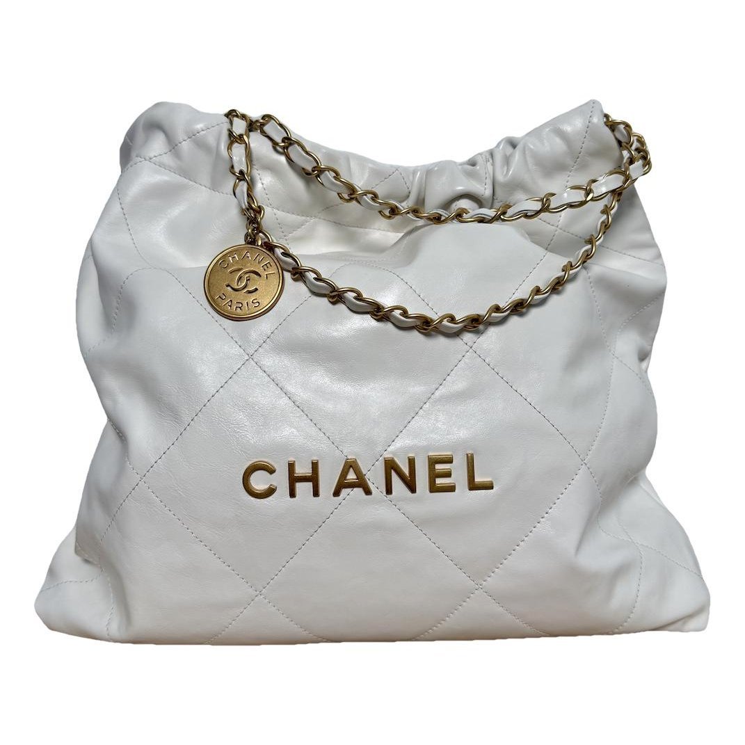 Chanel 22 leather handbag
