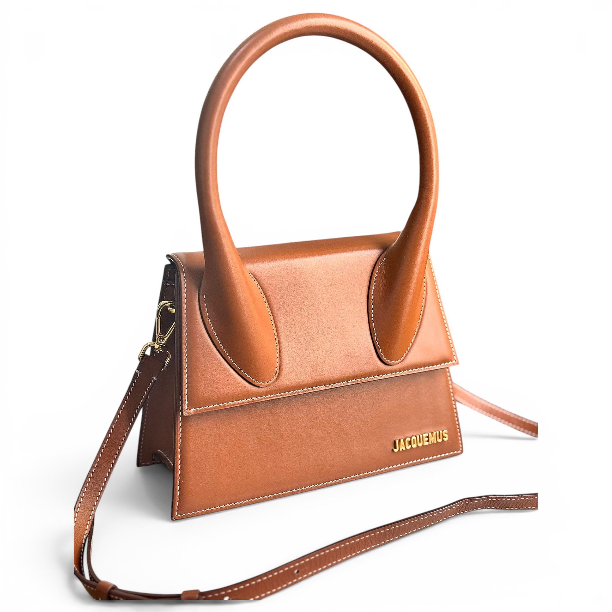 Le Grand Chiquito leather handbag