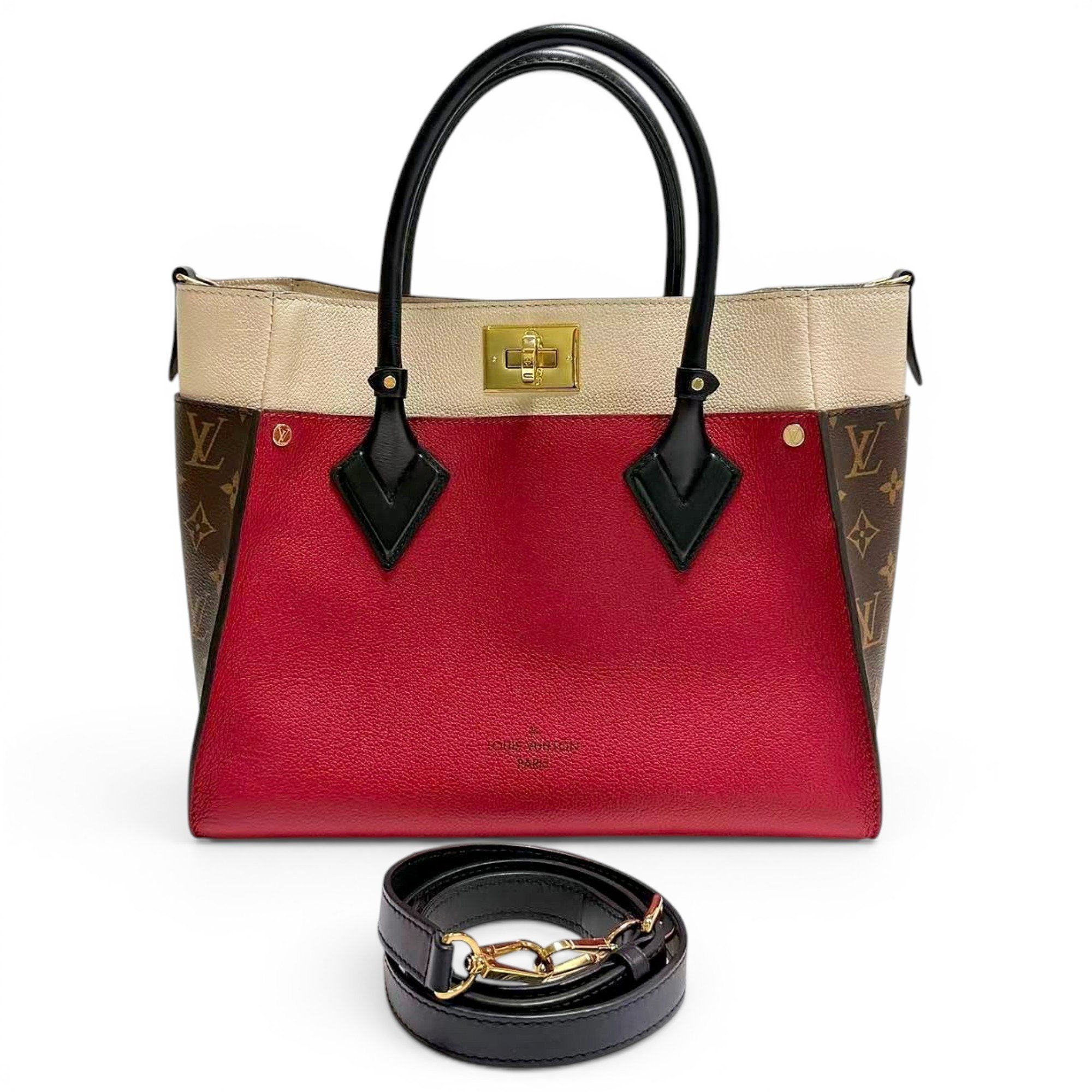 Louis Vuitton On My Side leather handbag