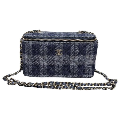 Trendy CC Vanity wool handbag