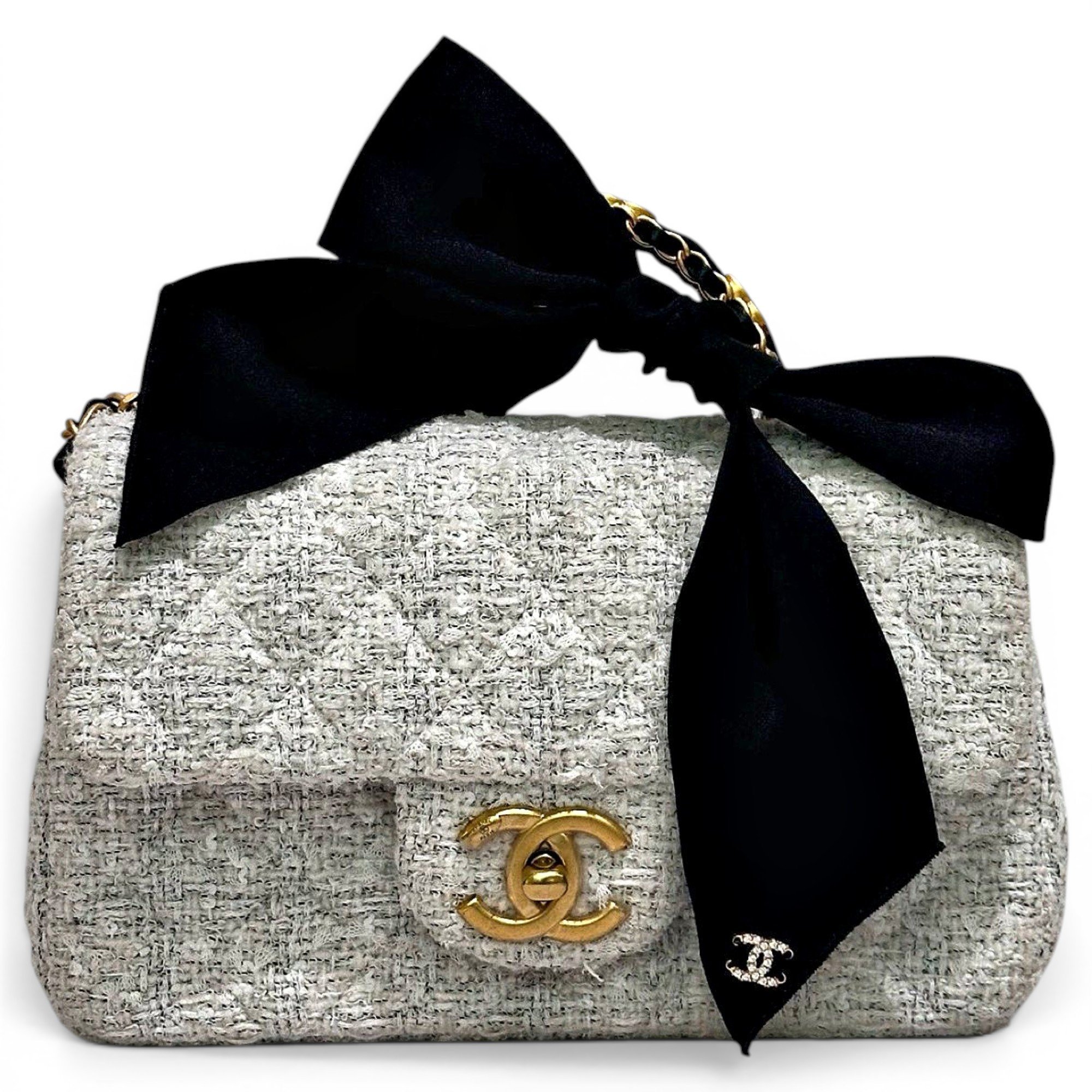 Trendy CC tweed handbag