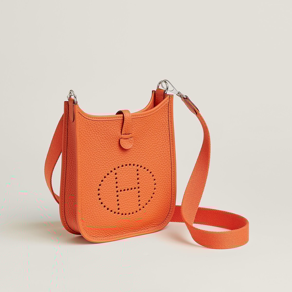 Evelyne 16 Amazone 백