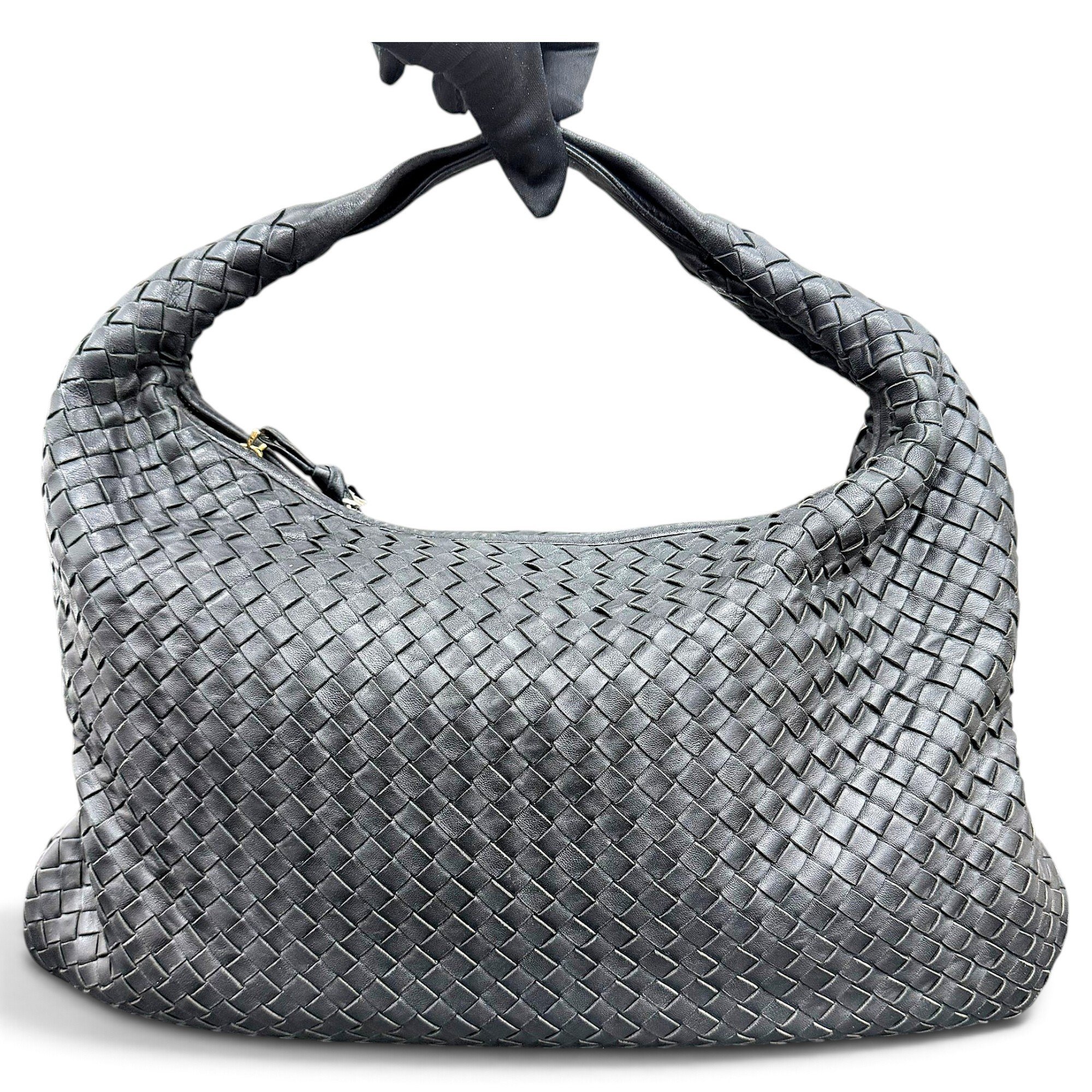 Veneta leather handbag