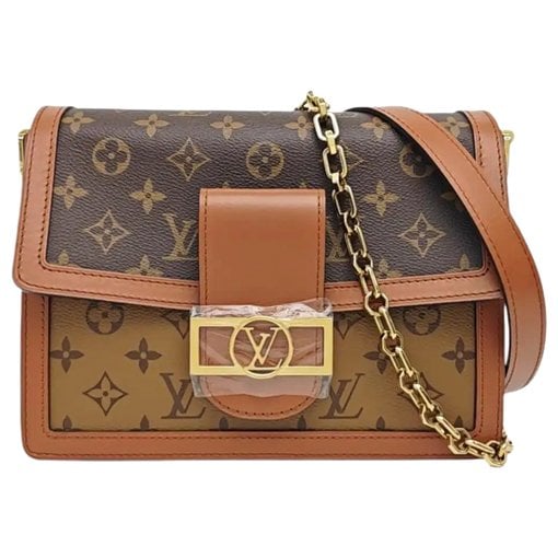 Dauphine leather crossbody bag
