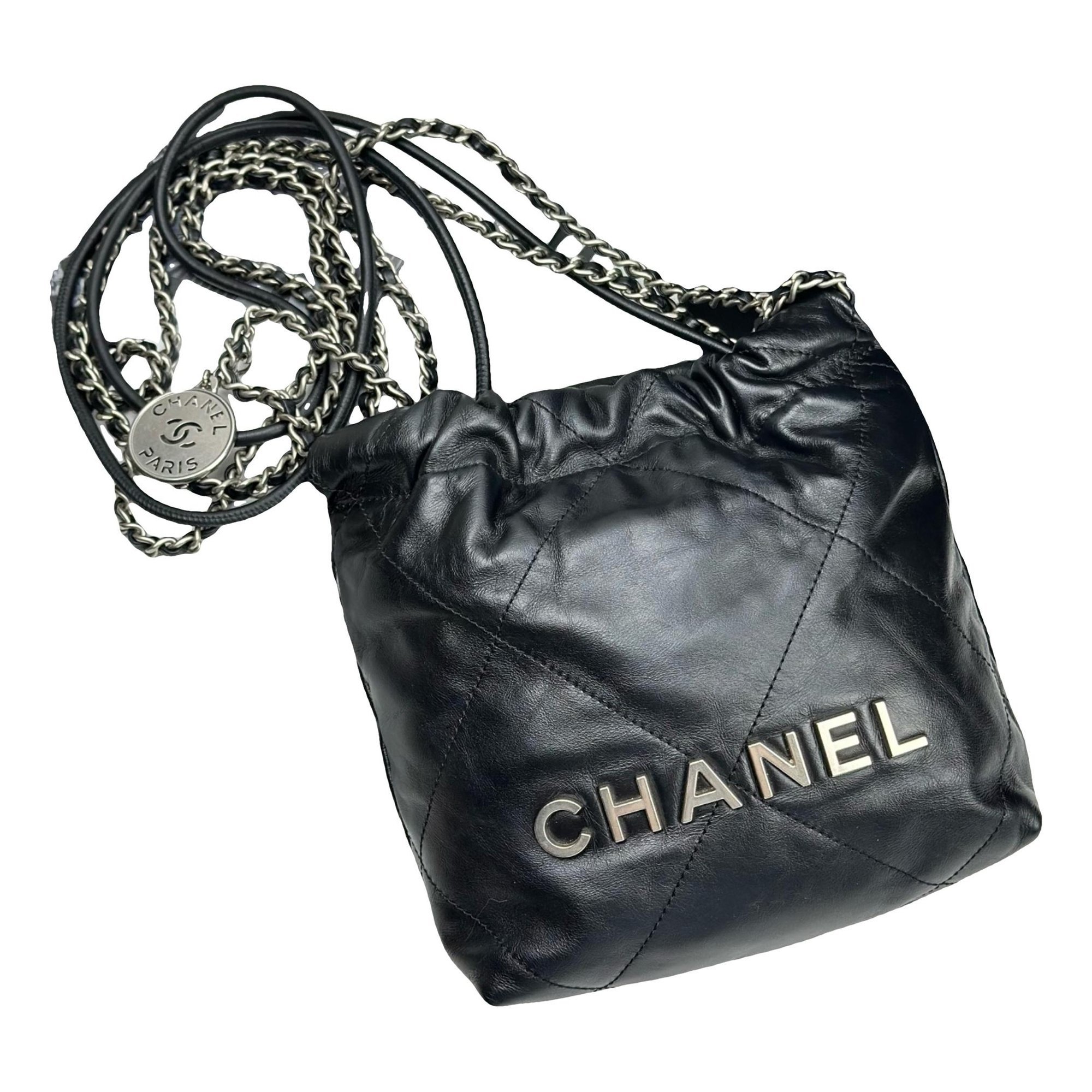 Chanel 22 leather handbag