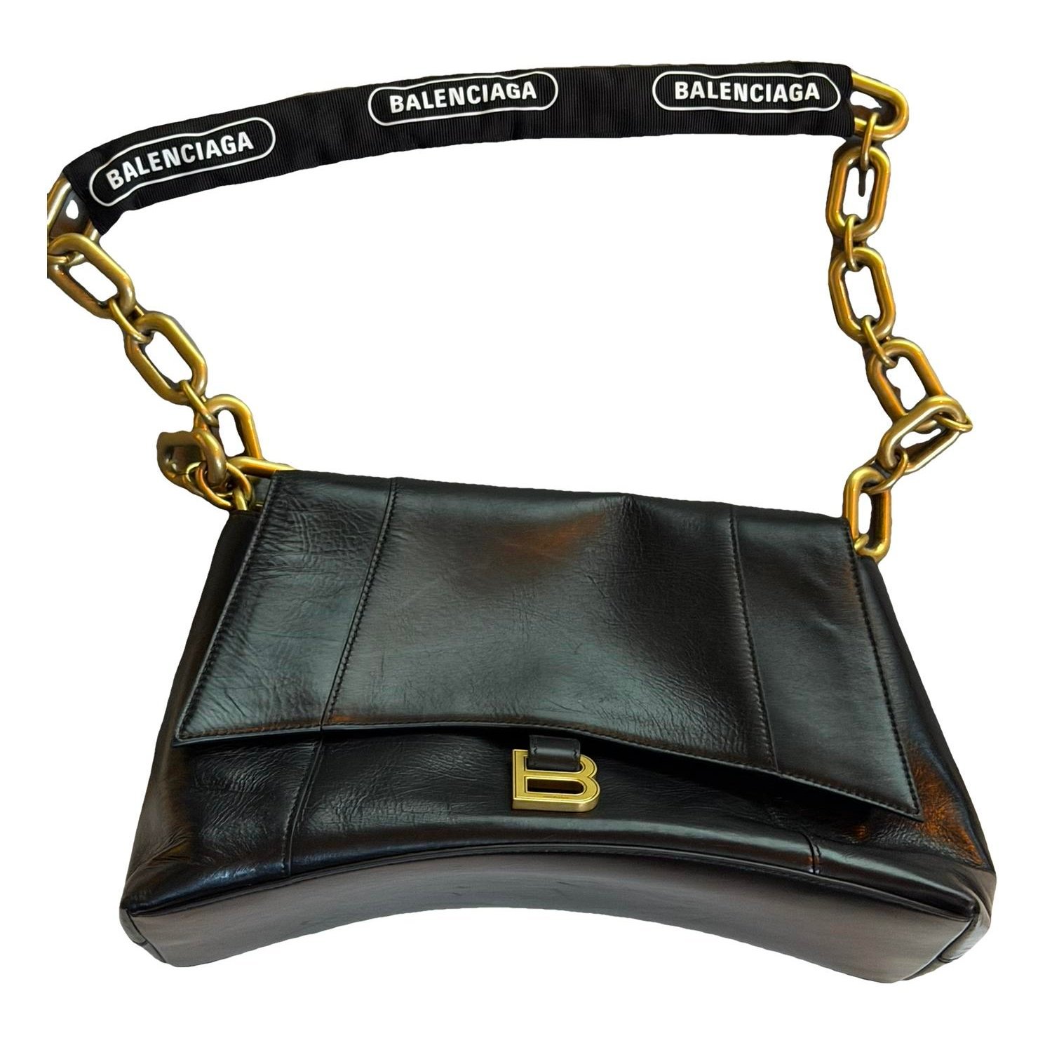 Downtown leather handbag