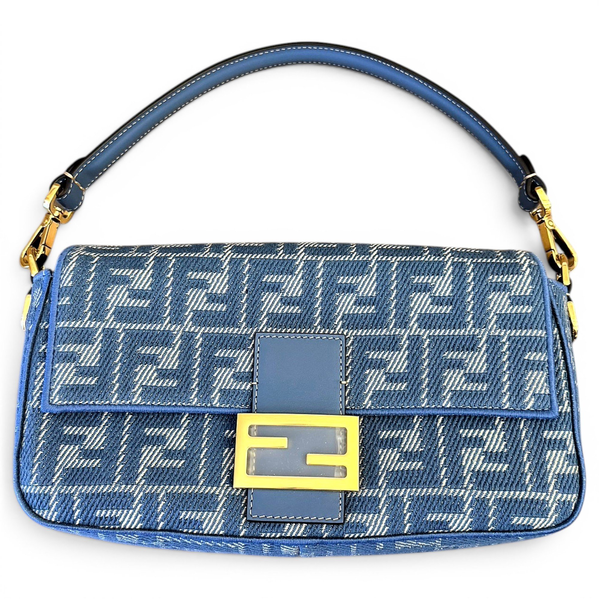Baguette cloth handbag