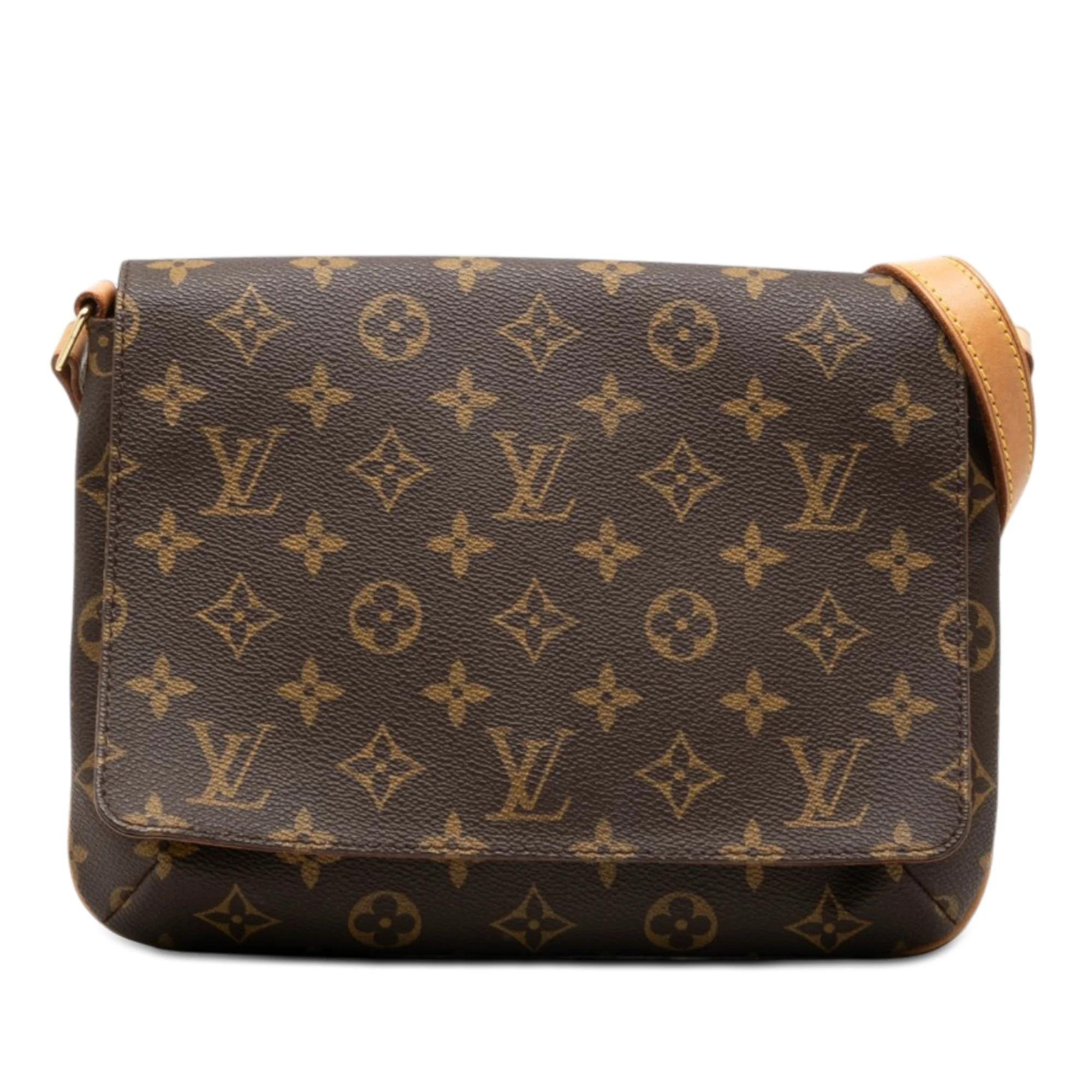 Musette leather handbag
