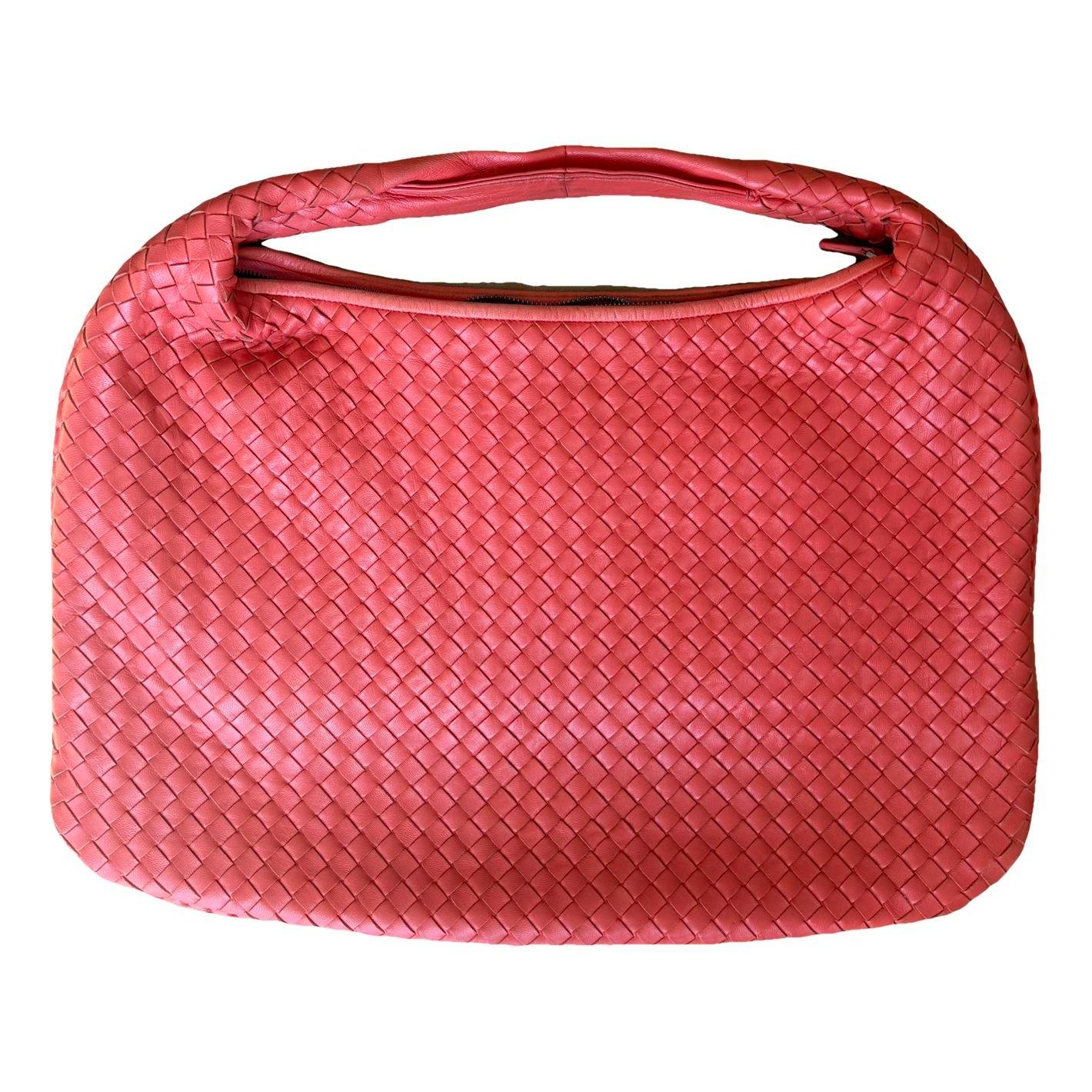 Veneta leather handbag