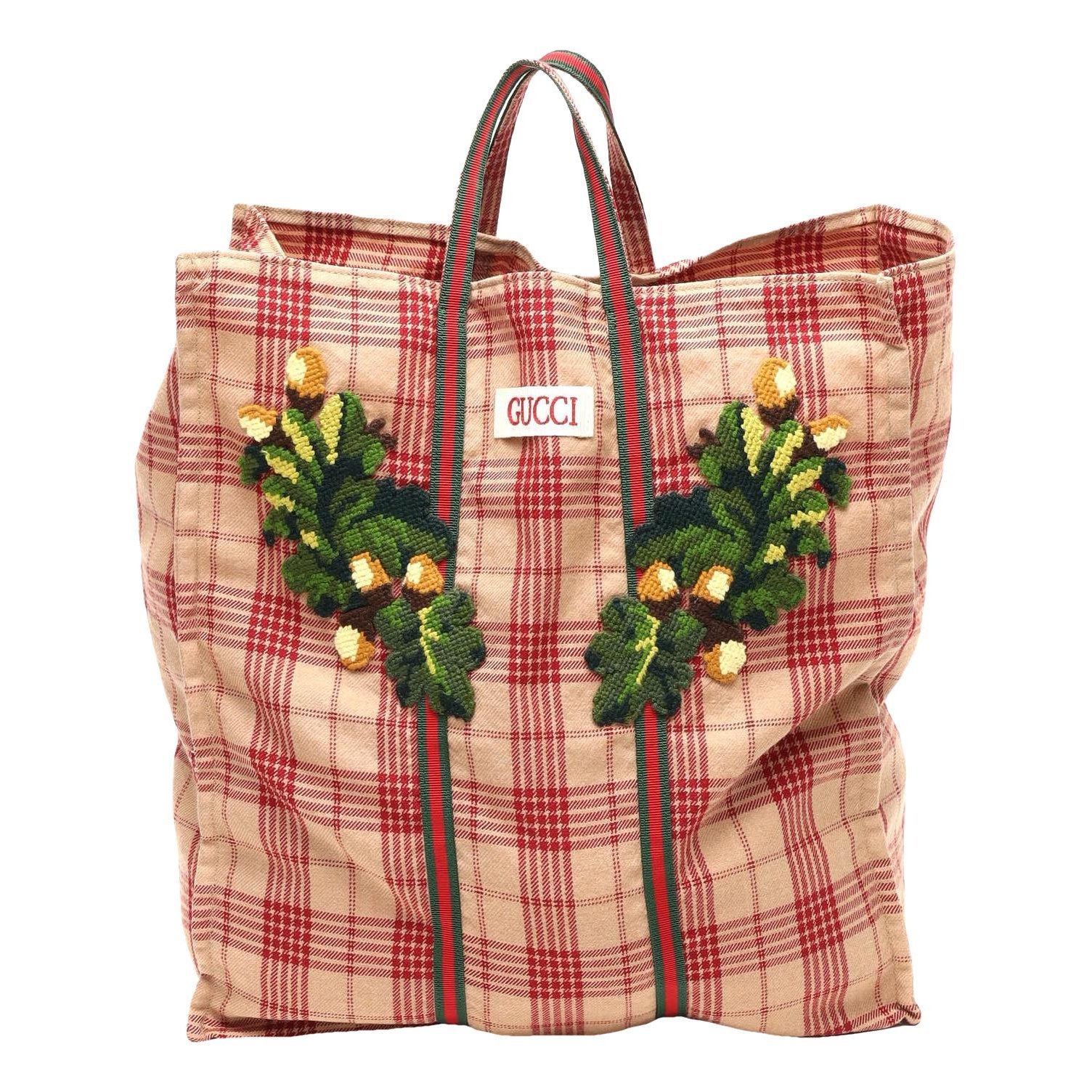 Wool tote
