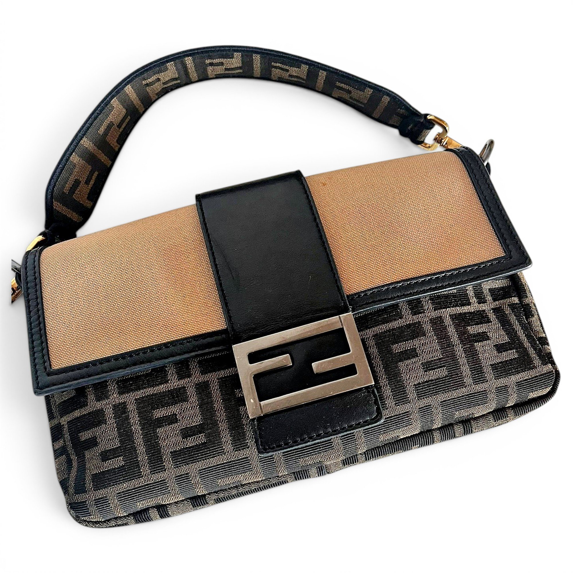 Baguette cloth handbag
