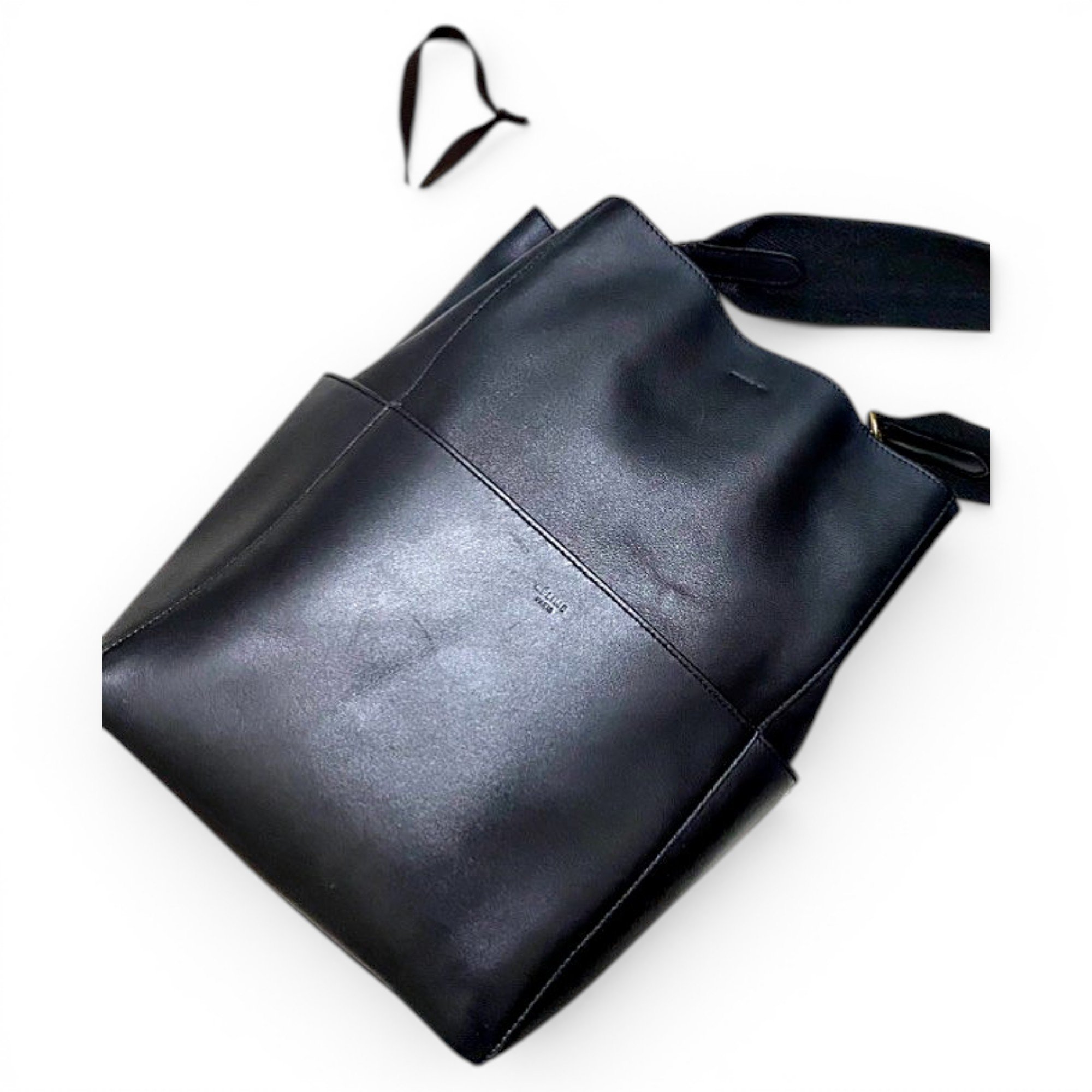Seau Sangle leather handbag