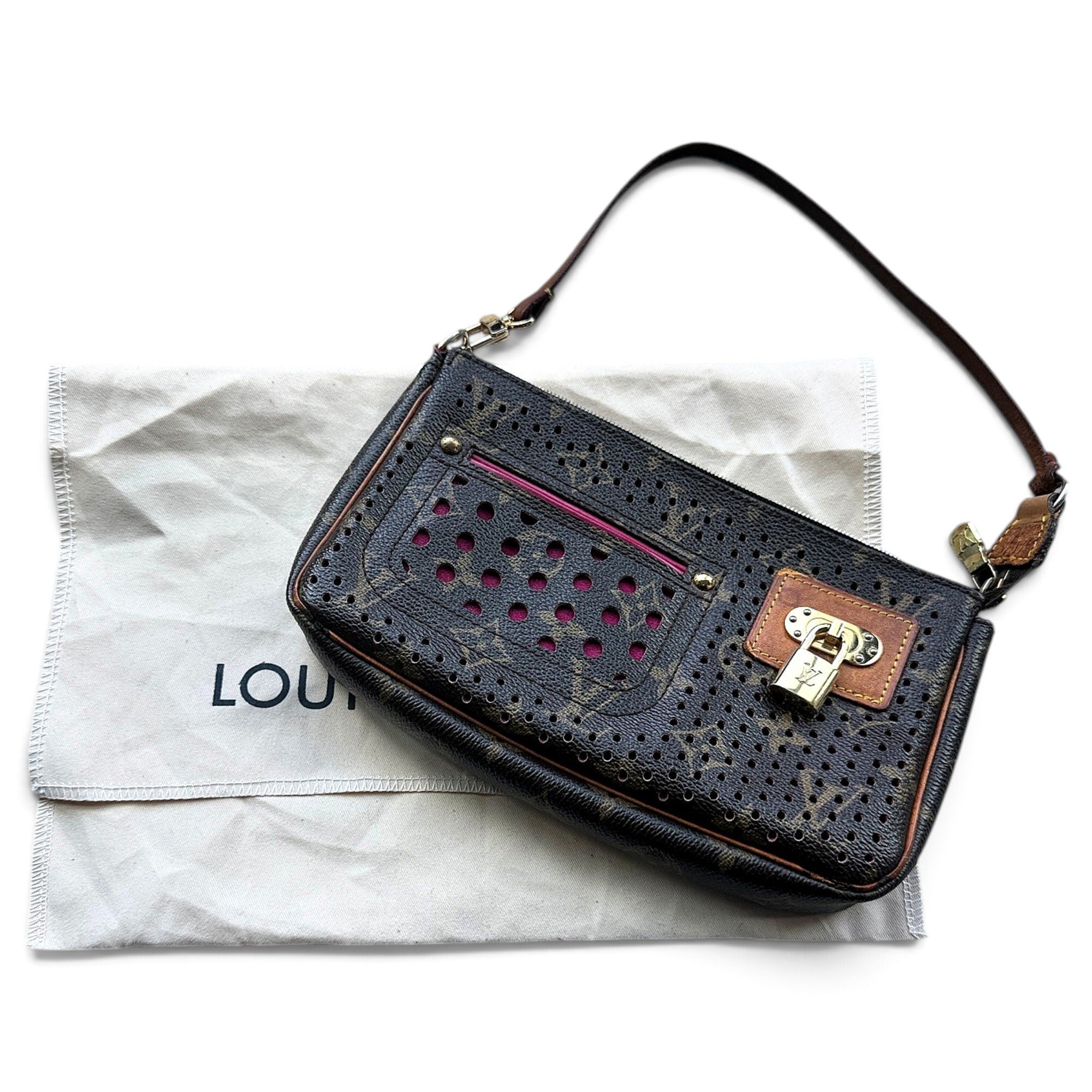 Pochette Accessoire leather handbag
