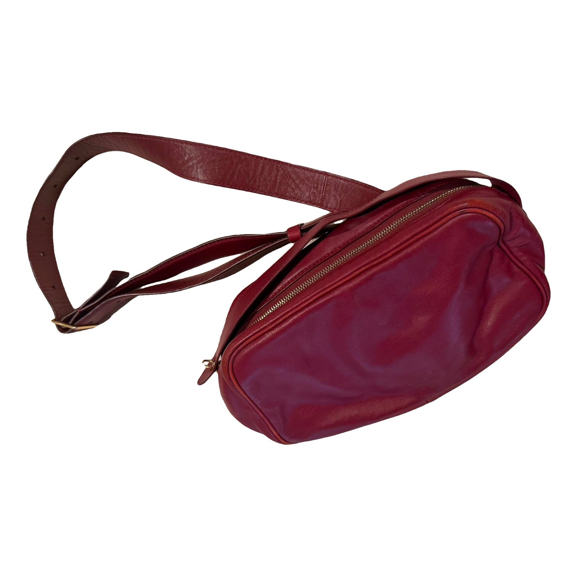 Leather travel bag