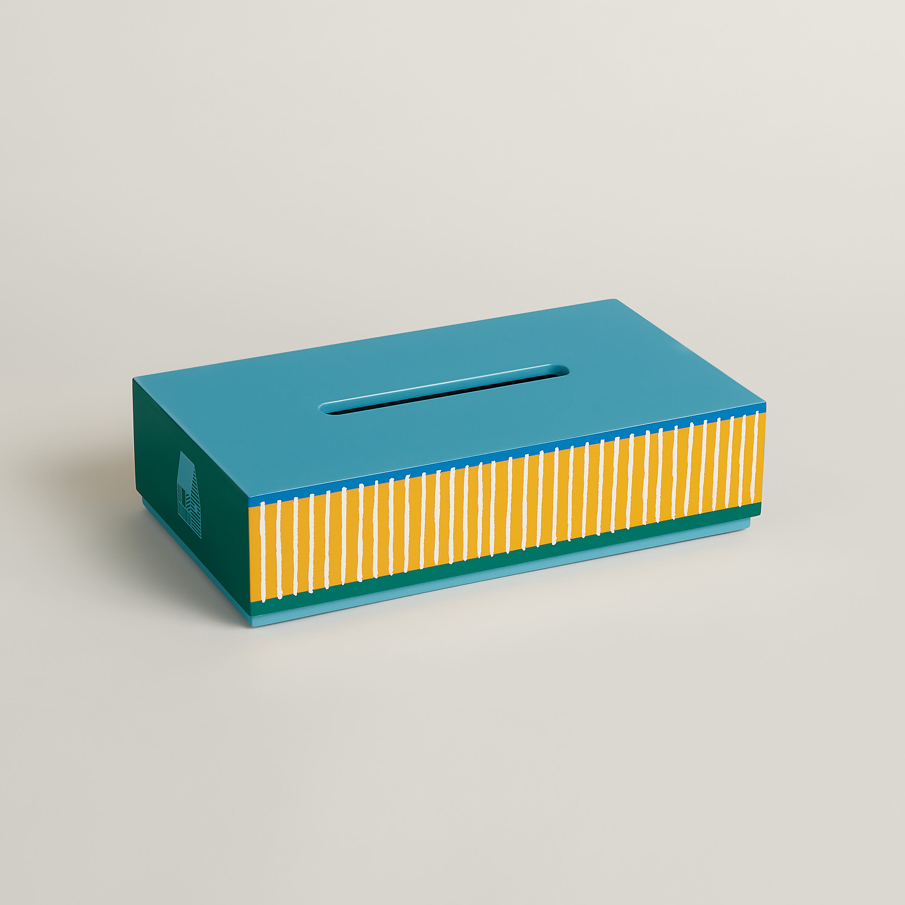 Les Cabanes tissue box