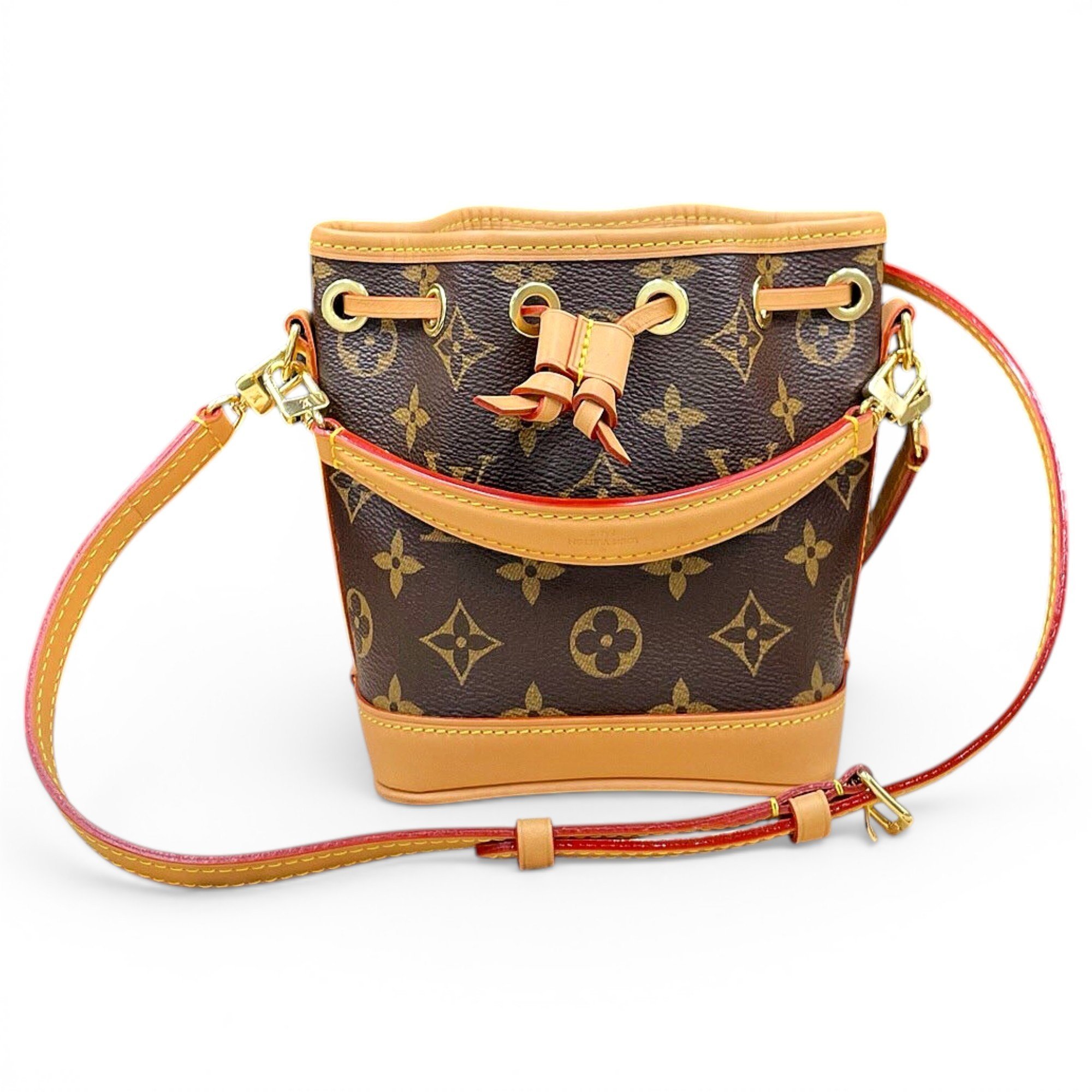 Nano Noé leather handbag