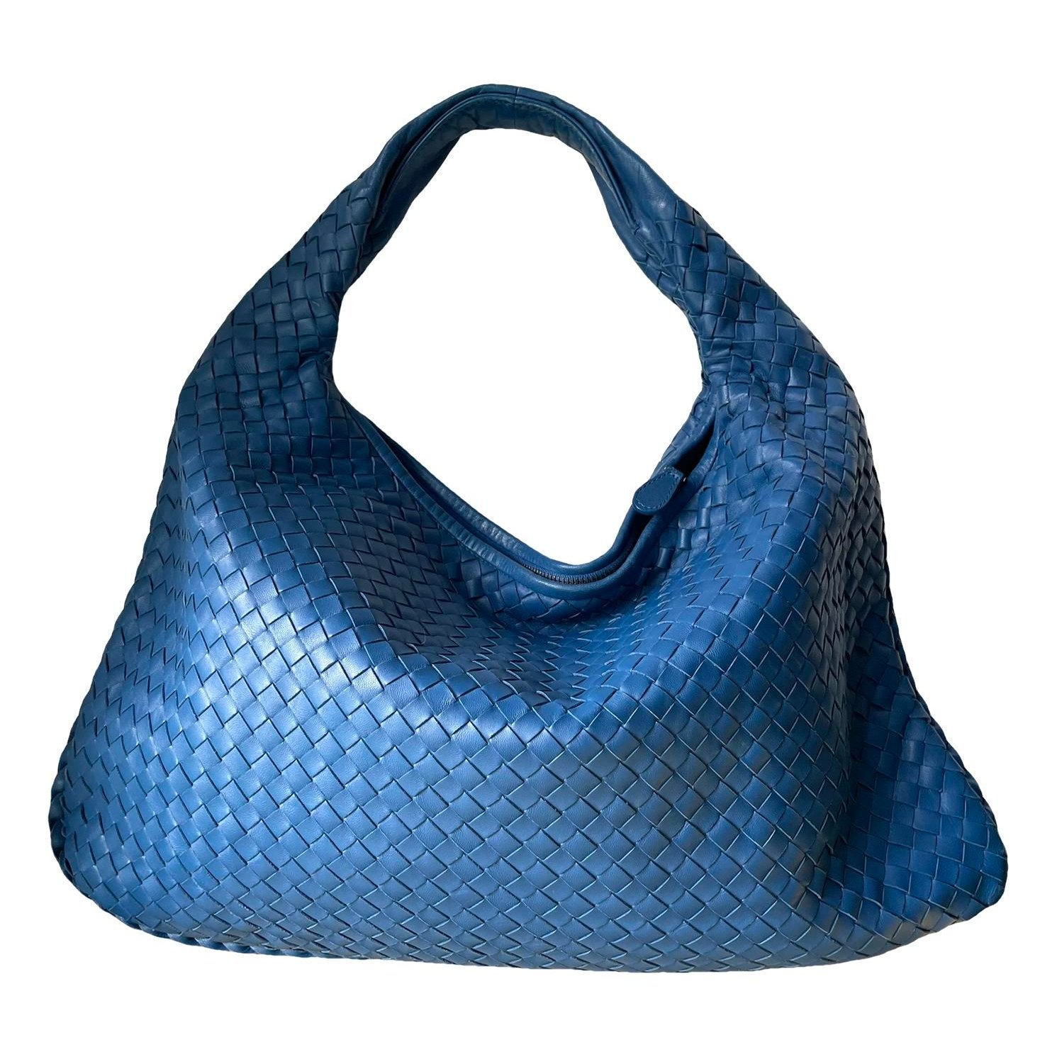 Veneta leather handbag