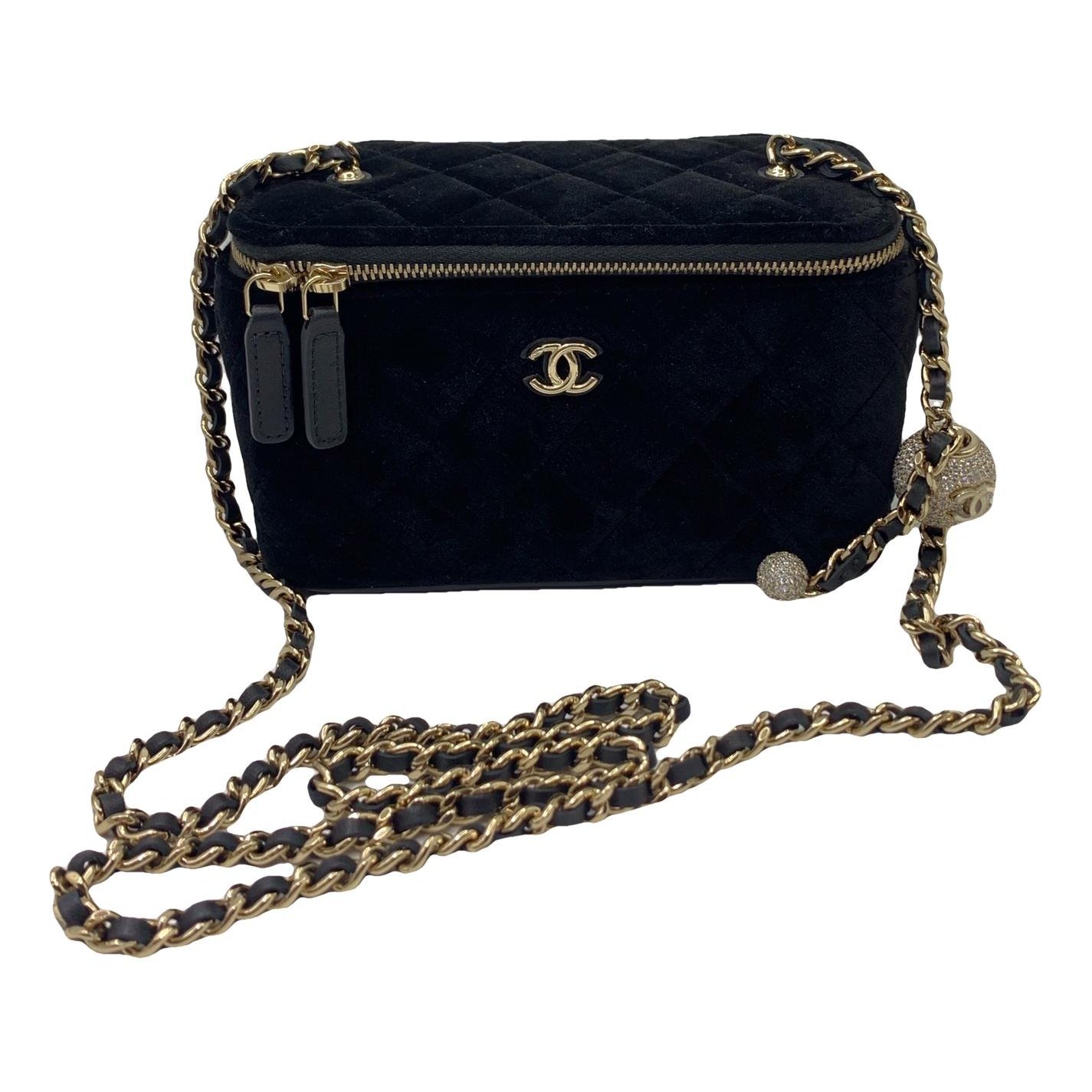 Trendy CC Vanity cloth handbag